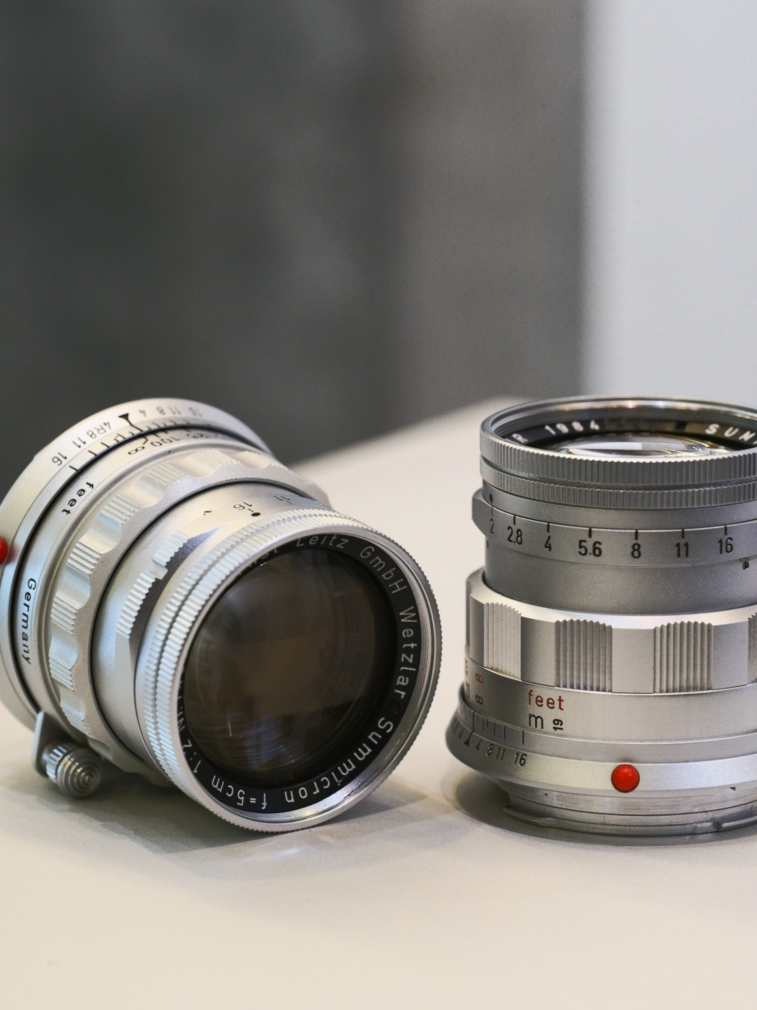 Show products in category A closer look of Leica Summicron-M 50mm f/2 Rigid Ver.1 & Ver.2