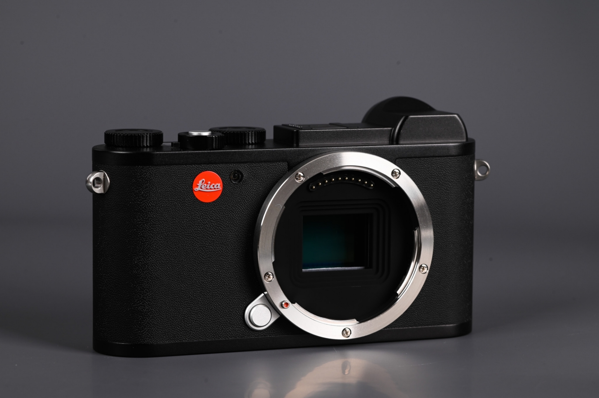 Picture of Leica CL Vario Kit Black with Vario-Elmar-TL 18-56mm f/3.5-5.6