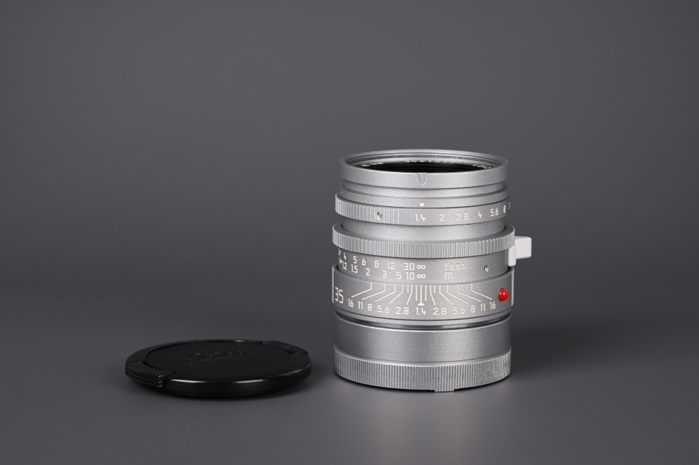 Picture of Leica Summilux-M 35mm f/1.4 ASPHERICAL Double AA Silver Kanto Repainted