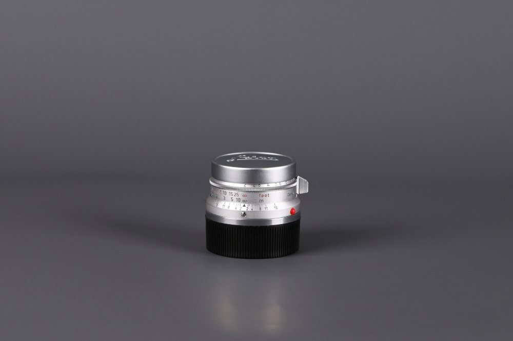 Picture of Leica Summicron-M 35mm f/2 Ver.1 8-element M2