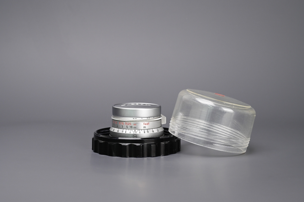 Picture of Leica Summaron-M 35mm f/2.8 Silver