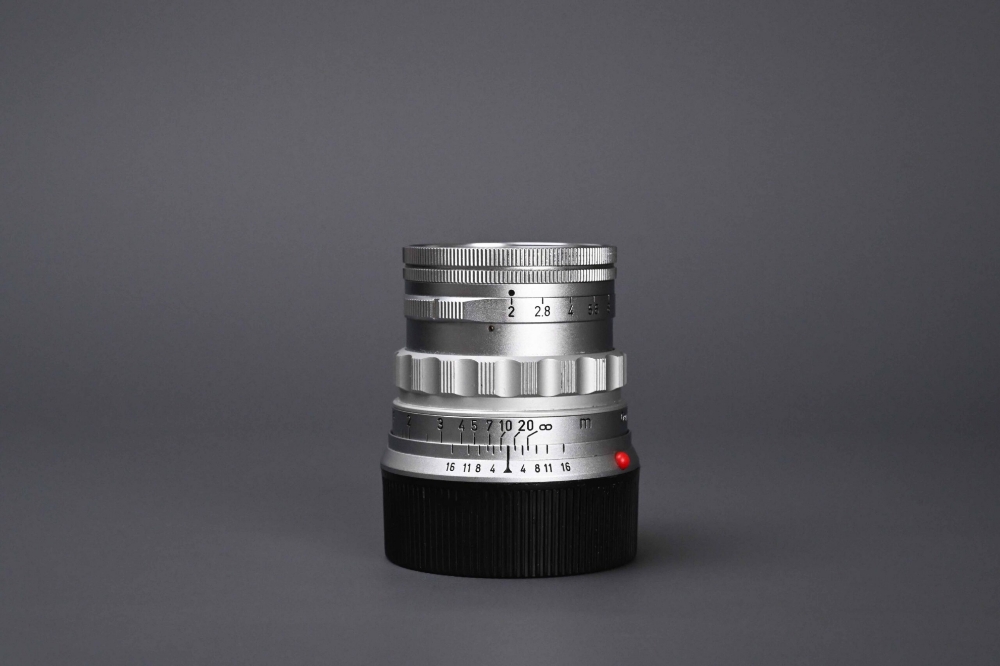 Picture of Leica Summicron-M 5cm f/2 Rigid Ver.1 Silver