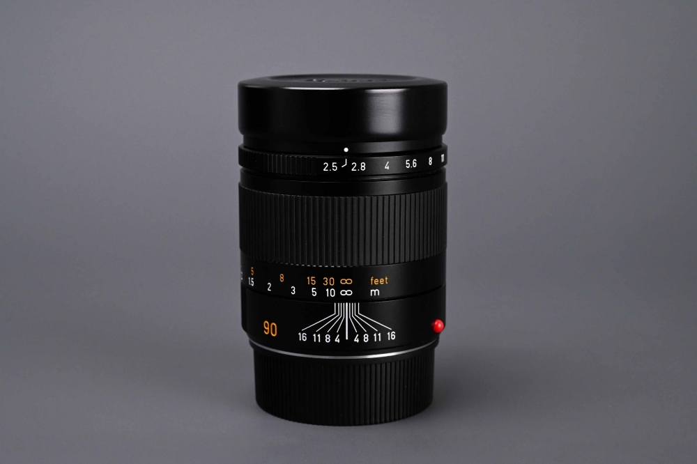 Picture of Leica Summarit-M 90mm f/2.5