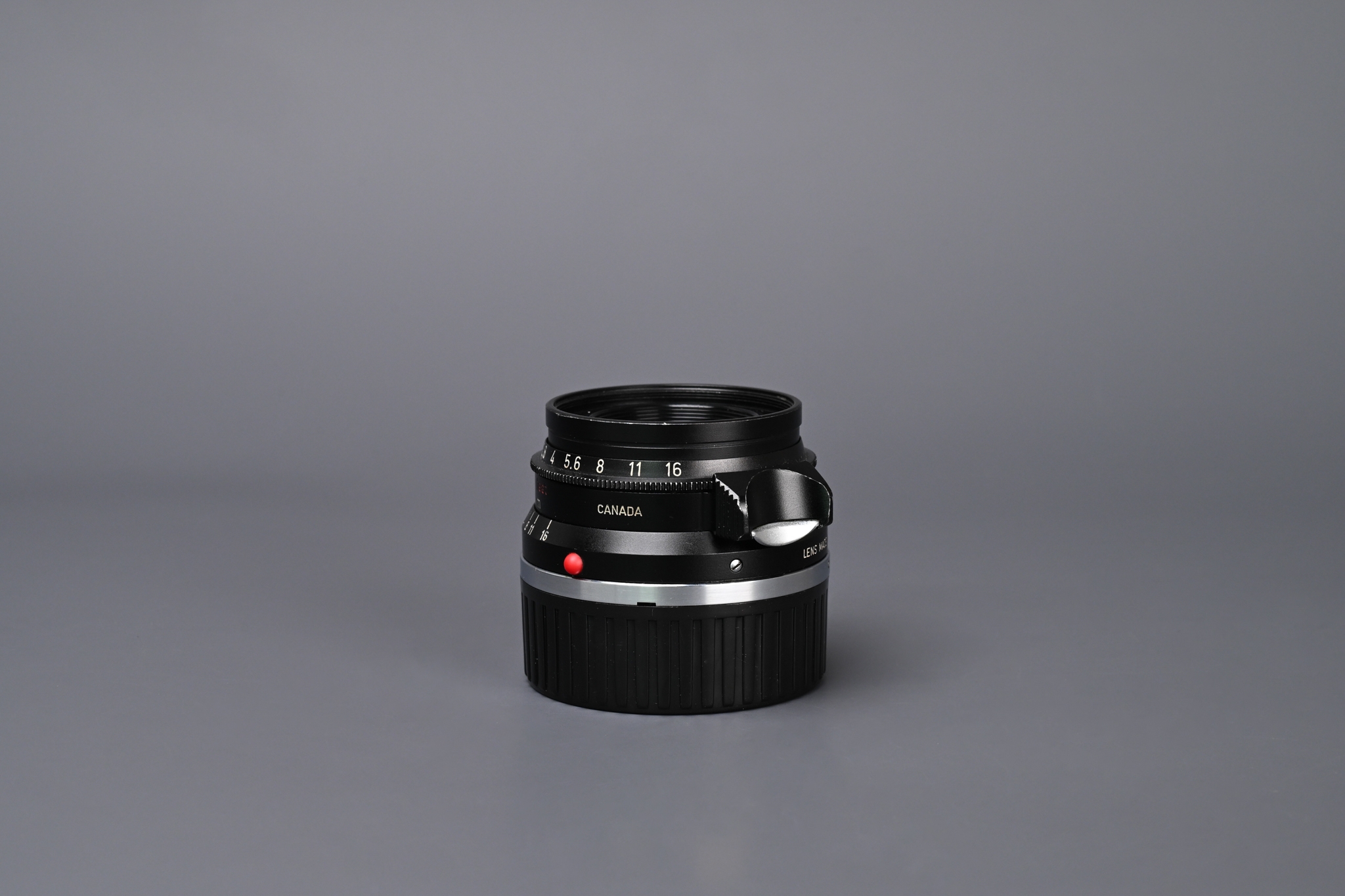 Picture of Leica Summicron-M 35mm f/2 Ver.1 8-element Black Paint M2