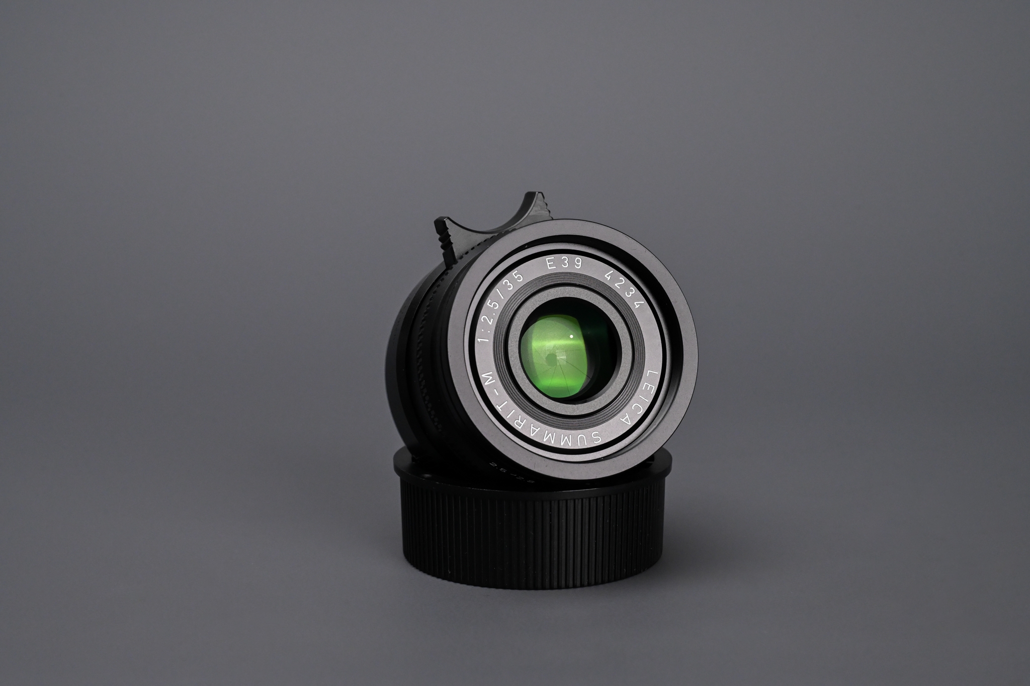 Picture of Leica Summarit-M 35mm f/2.5