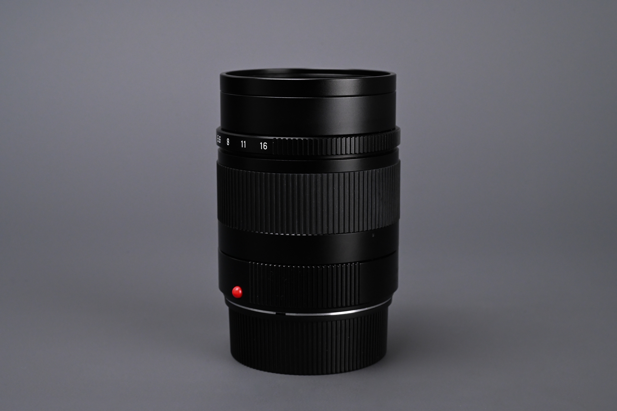 Picture of Leica Summarit-M 90mm f/2.5