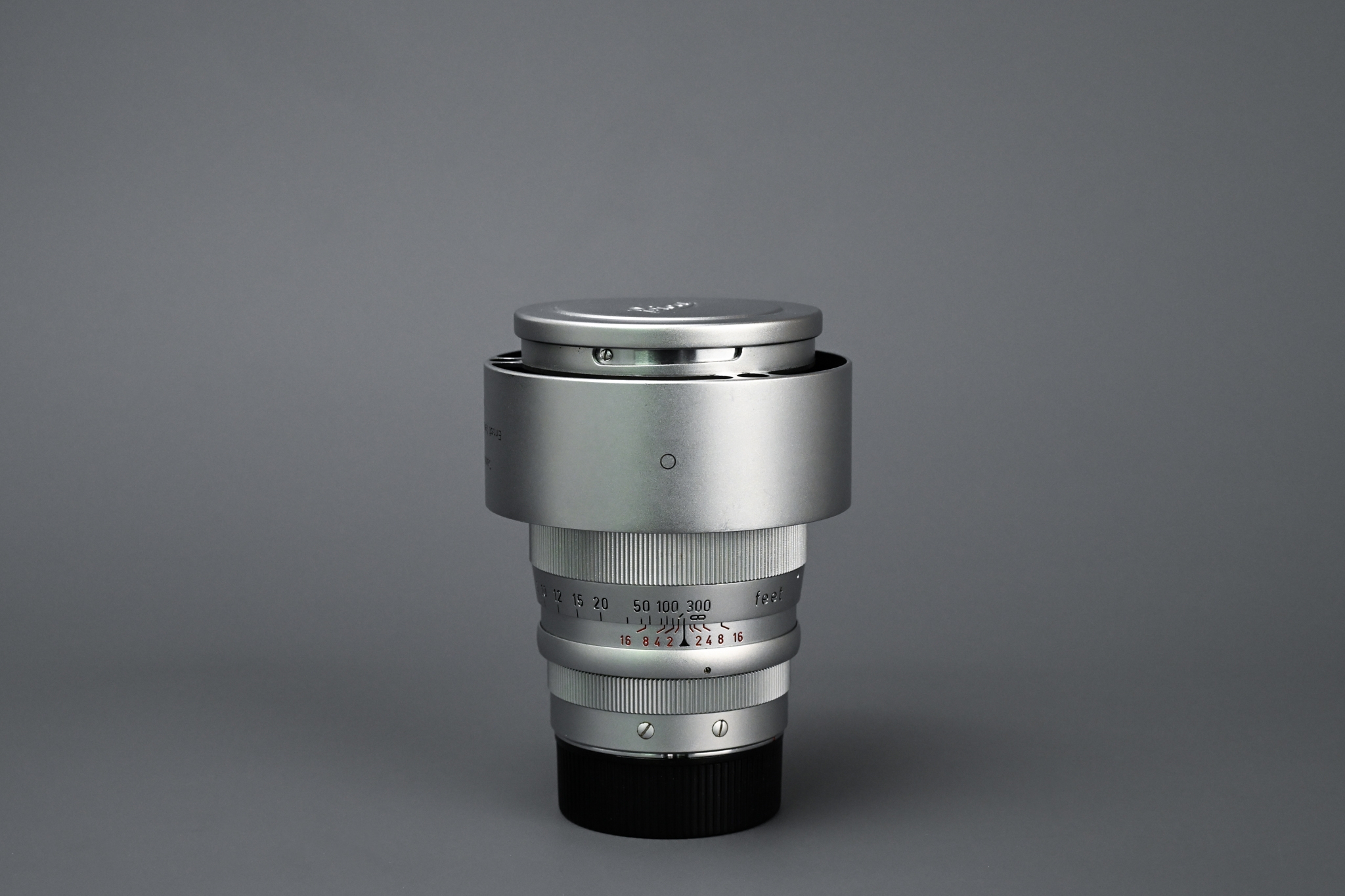 Picture of Leica Summarex 8.5cm f/1.5 Silver LTM