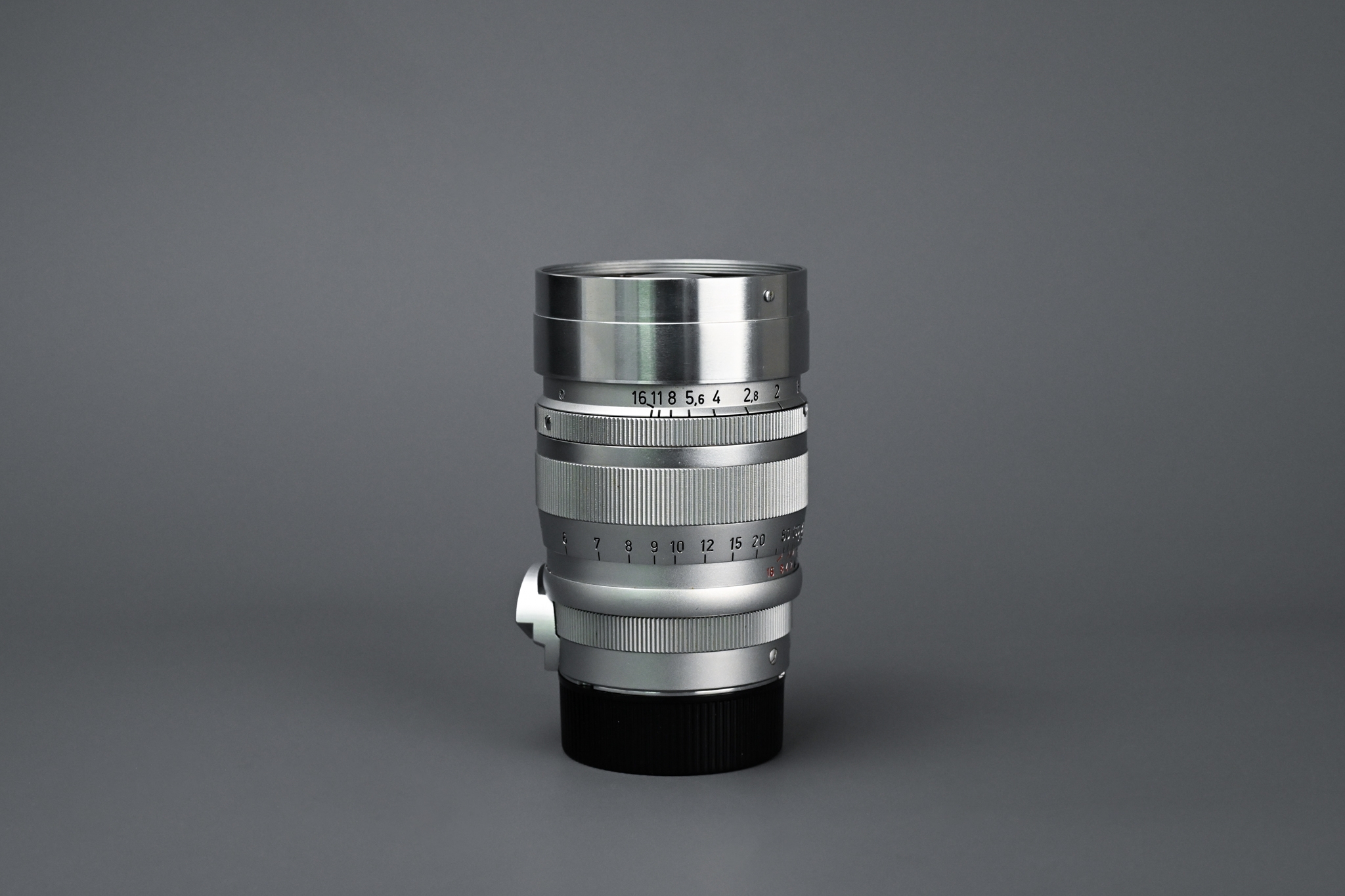 Picture of Leica Summarex 8.5cm f/1.5 Silver LTM