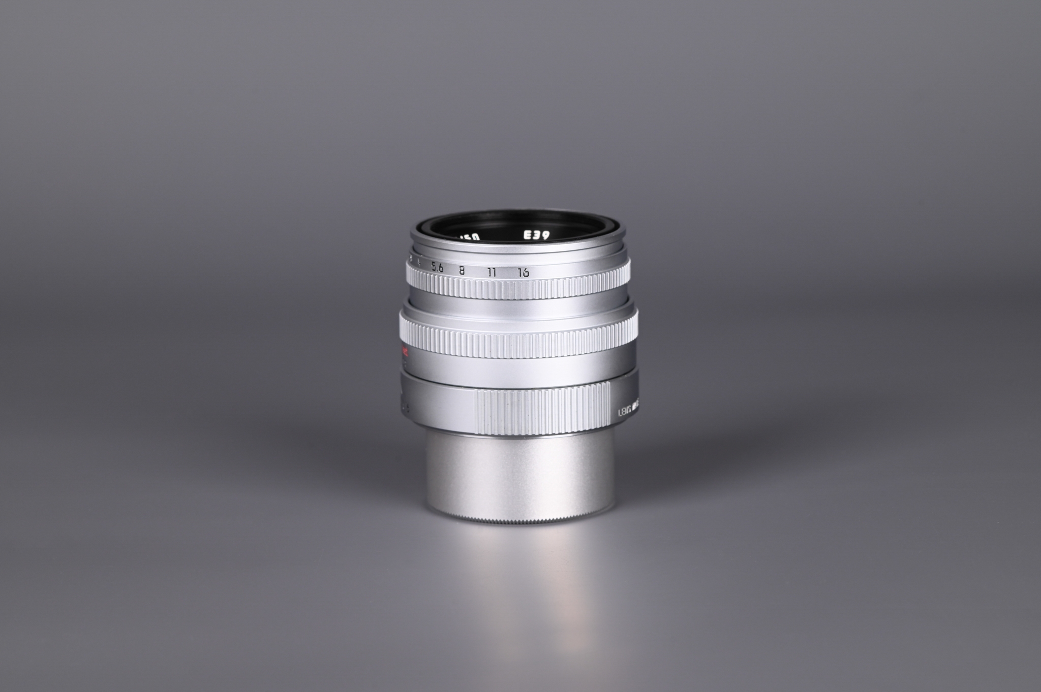 Picture of Leica Summicron 50mm f/2 Ver.4 Silver LTM Screw Japan Edition