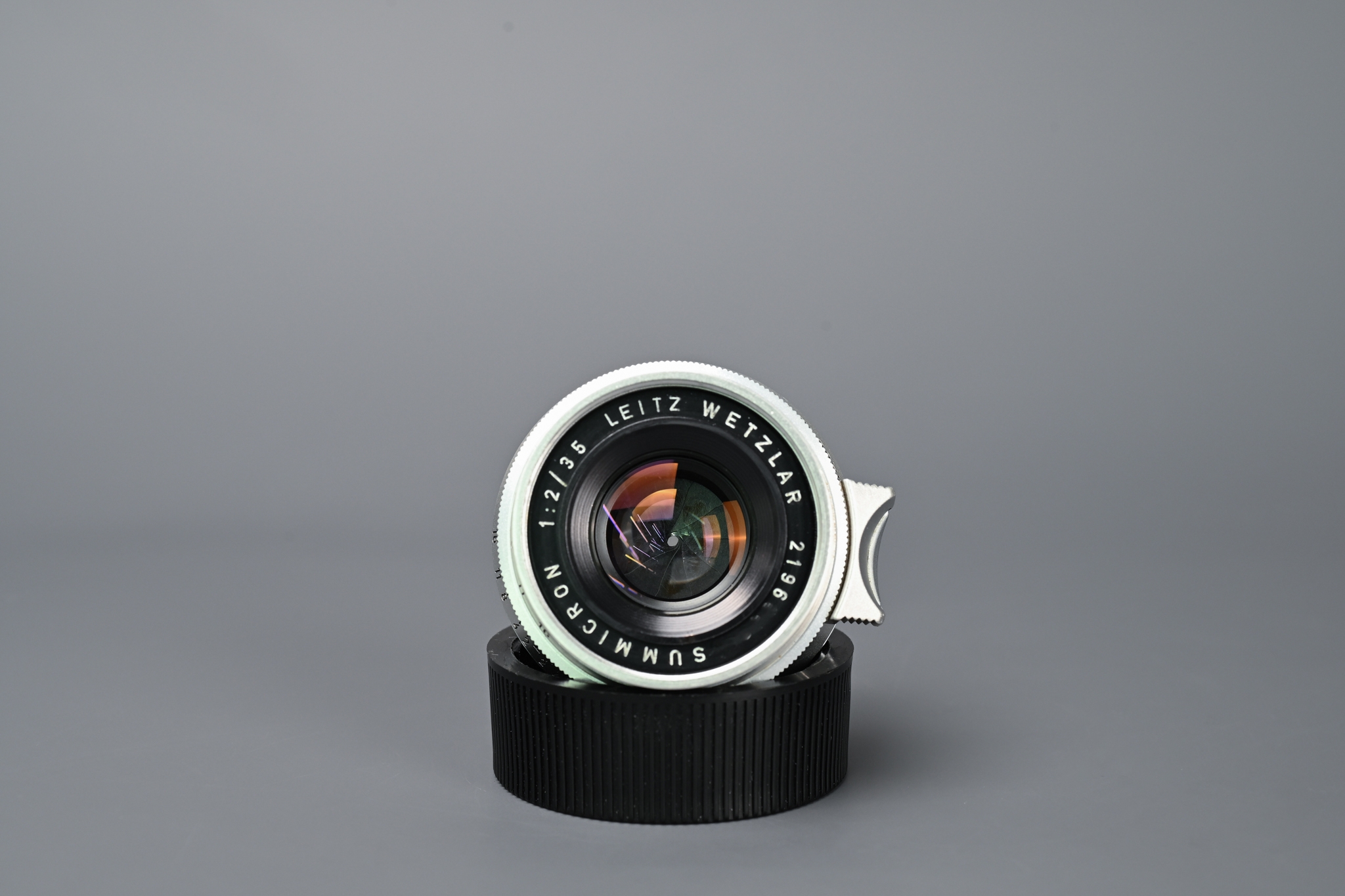 Picture of Leica Summicron-M 35mm f/2 Ver.1 8-element Silver