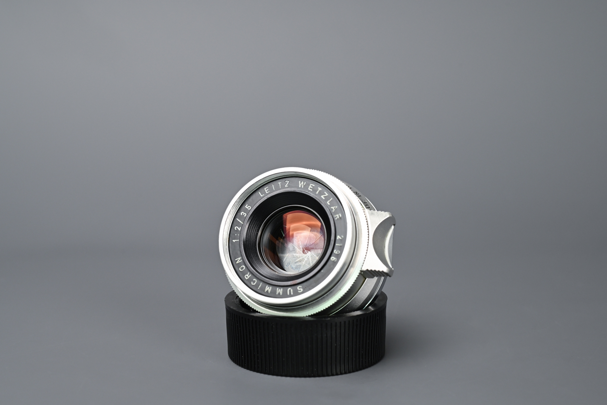 Picture of Leica Summicron-M 35mm f/2 Ver.1 8-element Silver