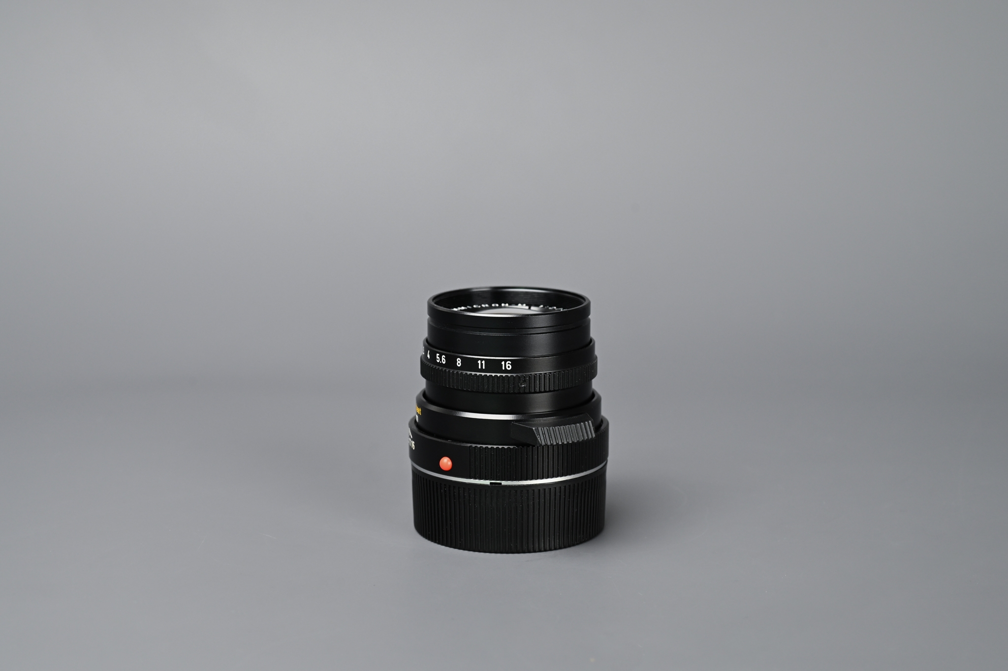 Picture of Leica Summicron-M 50mm f/2 Ver.3 Canada Tiger Claw