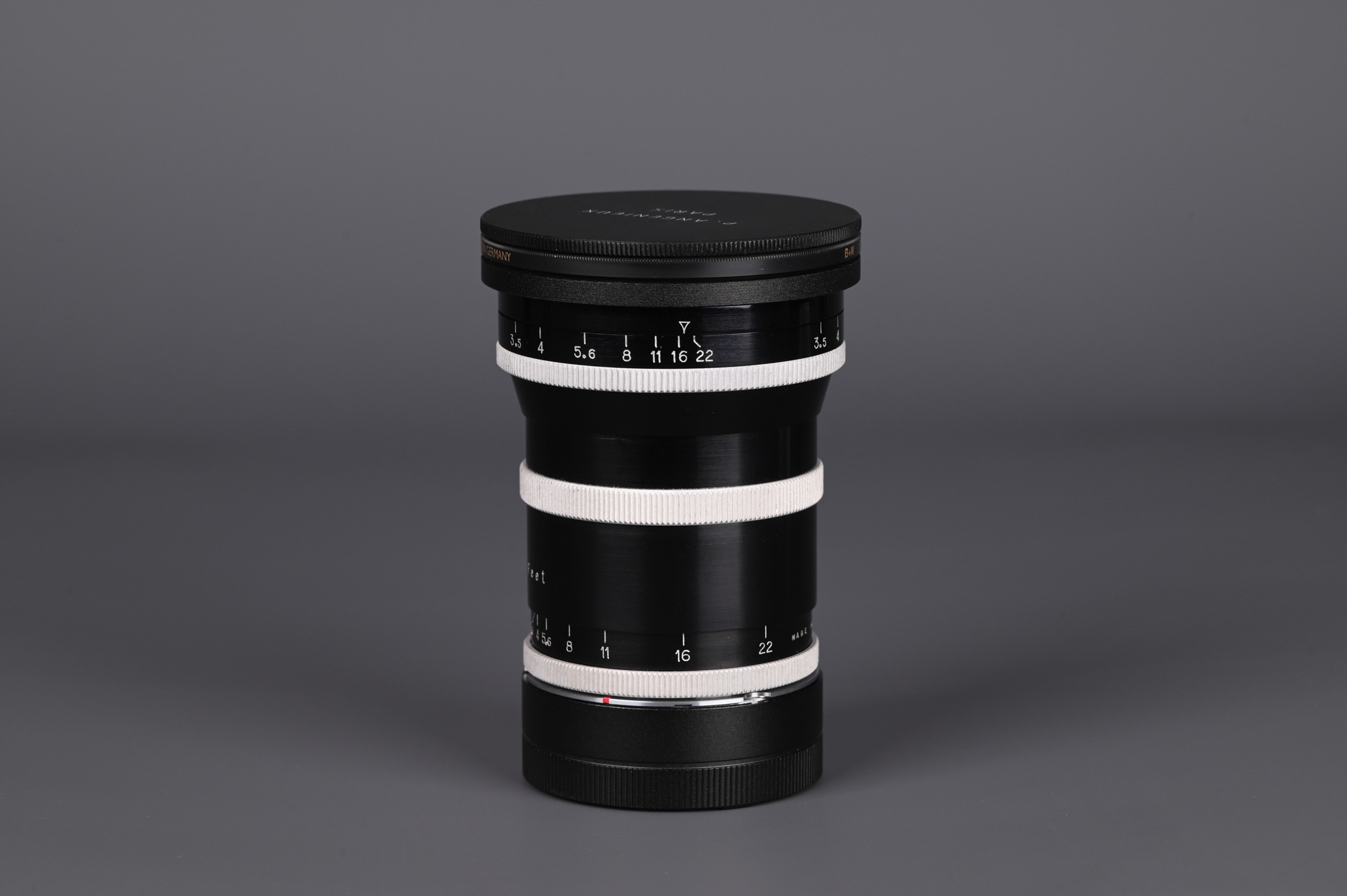 Picture of Angenieux Type R11 28mm f/3.5 LTM Screw