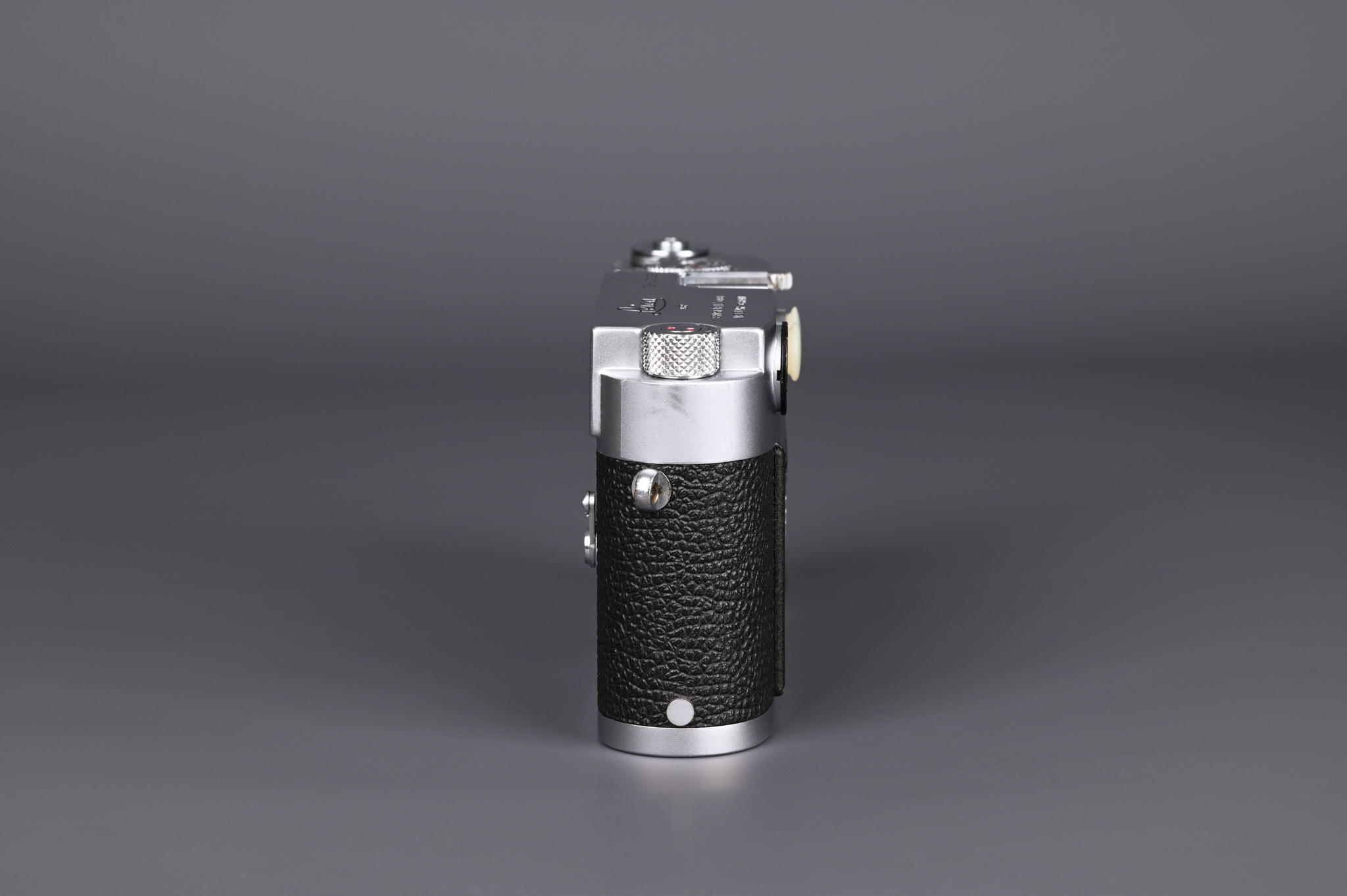 Picture of Leica M2 Button Silver