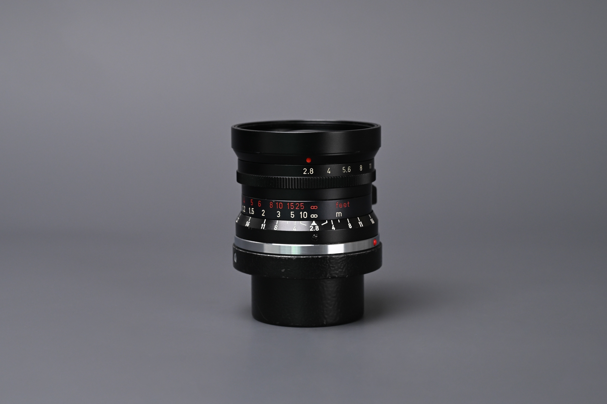 Picture of Leica Elmarit-M 28mm f/2.8 Ver.1 9-element Canada