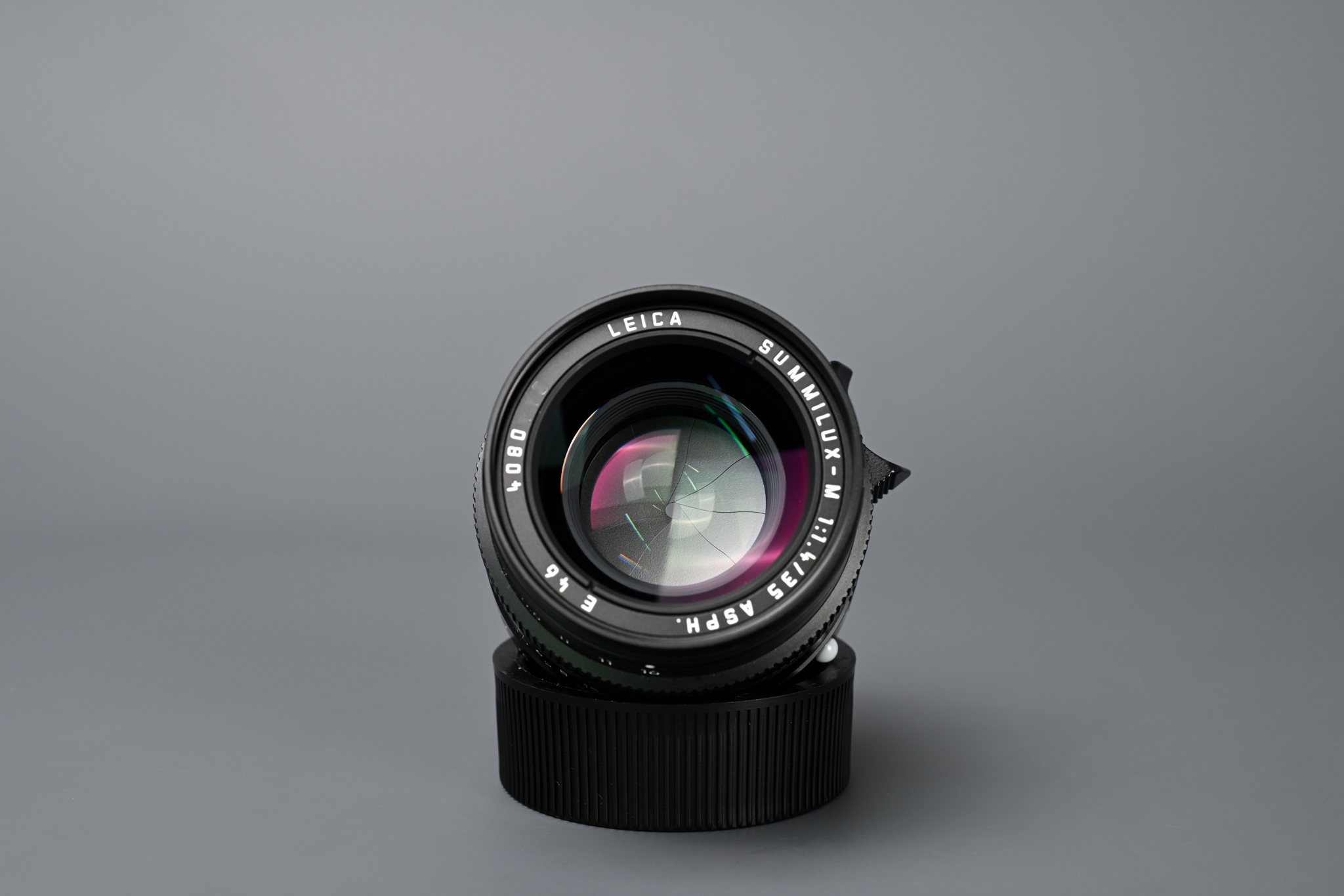 Picture of Leica Summilux-M 35mm f/1.4 ASPH Black Custom White dot and index