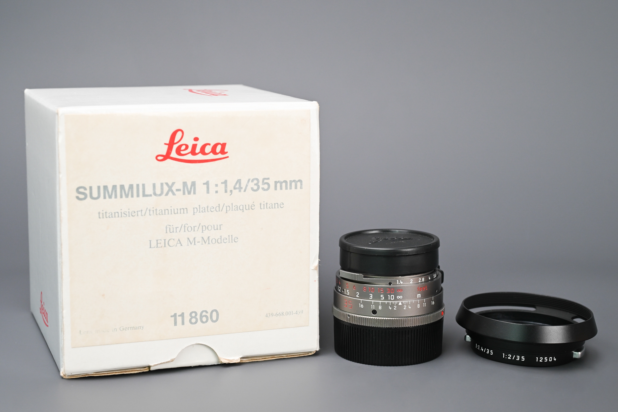 Picture of Leica Summilux-M 35mm f/1.4 Pre-ASPH Ver.2 Titanium Germany