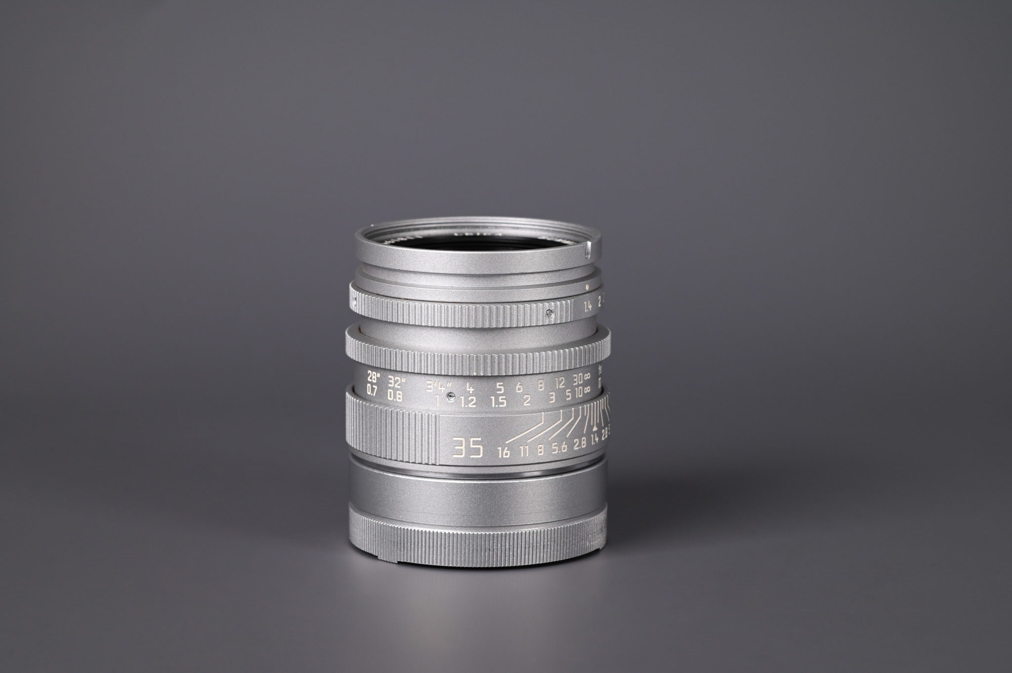 Picture of Leica Summilux-M 35mm f/1.4 ASPHERICAL Double AA Silver Kanto Repainted