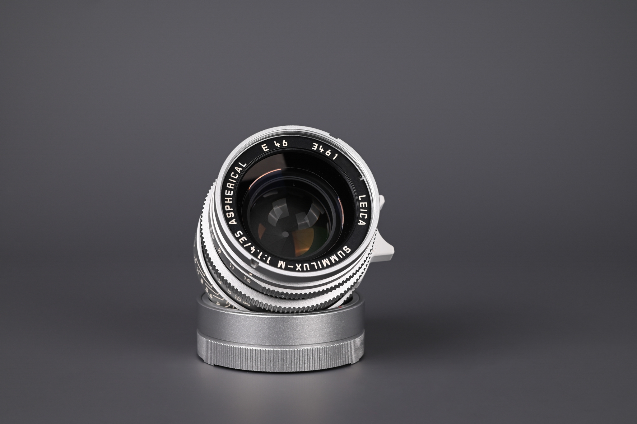 Picture of Leica Summilux-M 35mm f/1.4 ASPHERICAL Double AA Silver Kanto Repainted