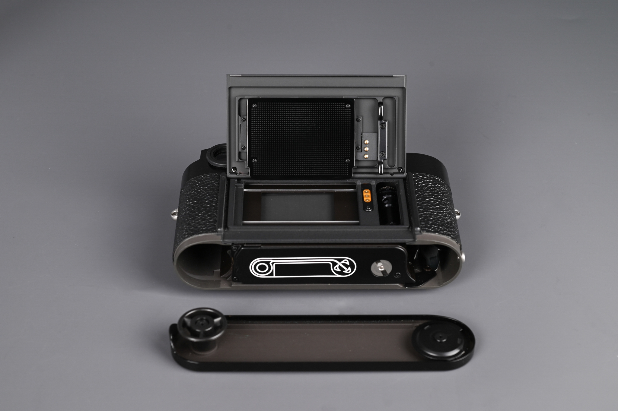 Picture of Leica MP Black Paint with Vintage Lychee Big Leather