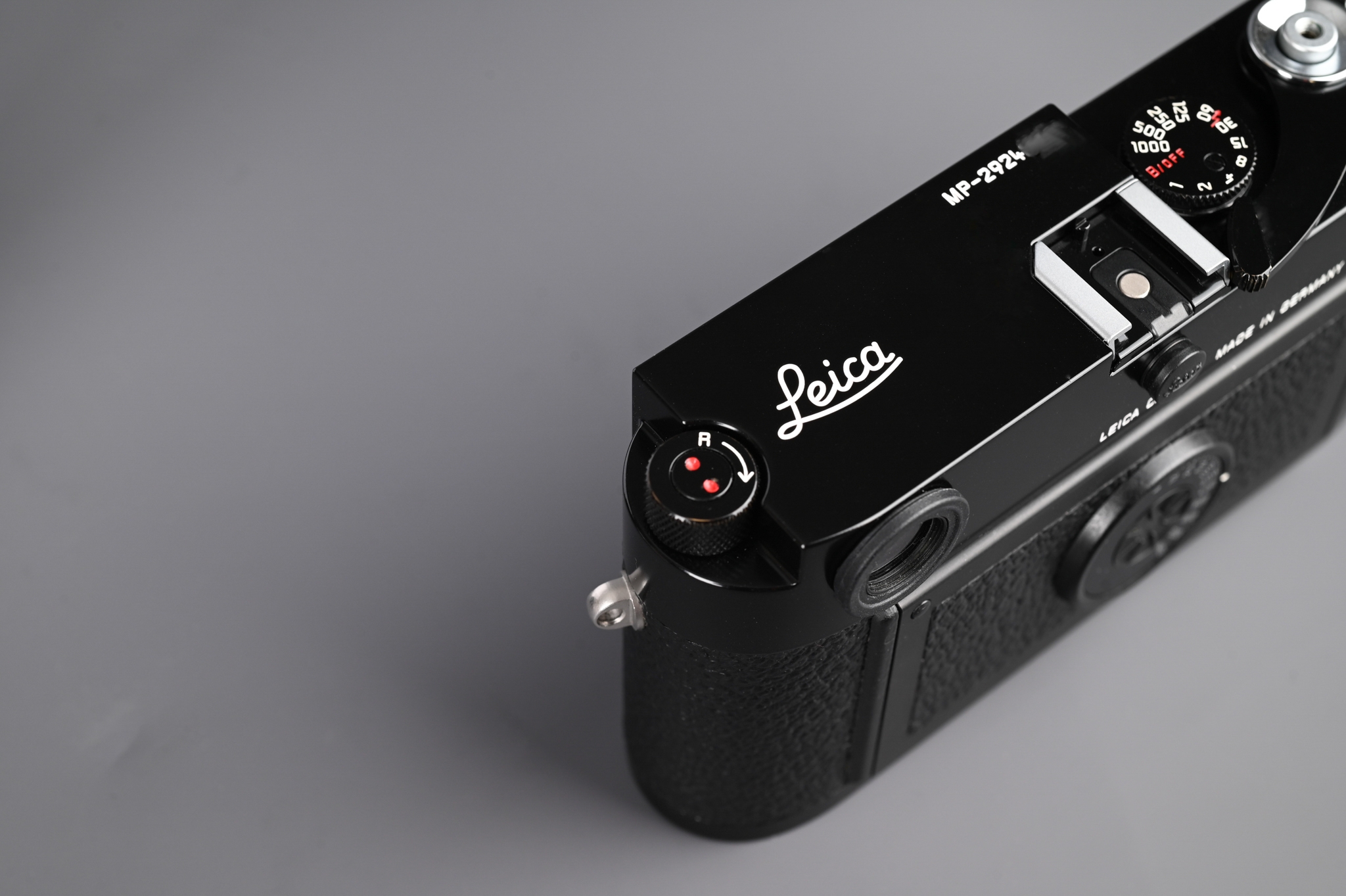 Picture of Leica MP Black Paint with Vintage Lychee Big Leather