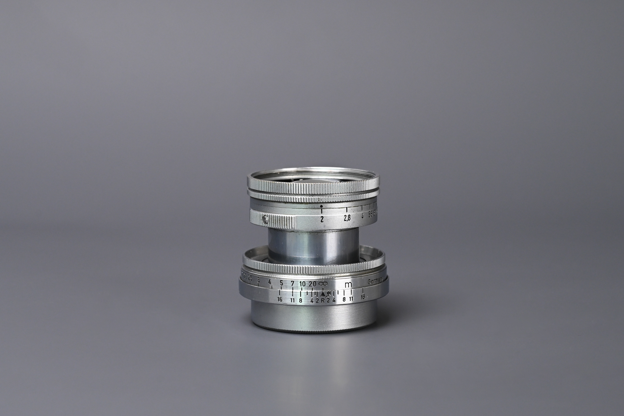 Picture of Leica Summicron 5cm f/2 LTM Screw Radioactive