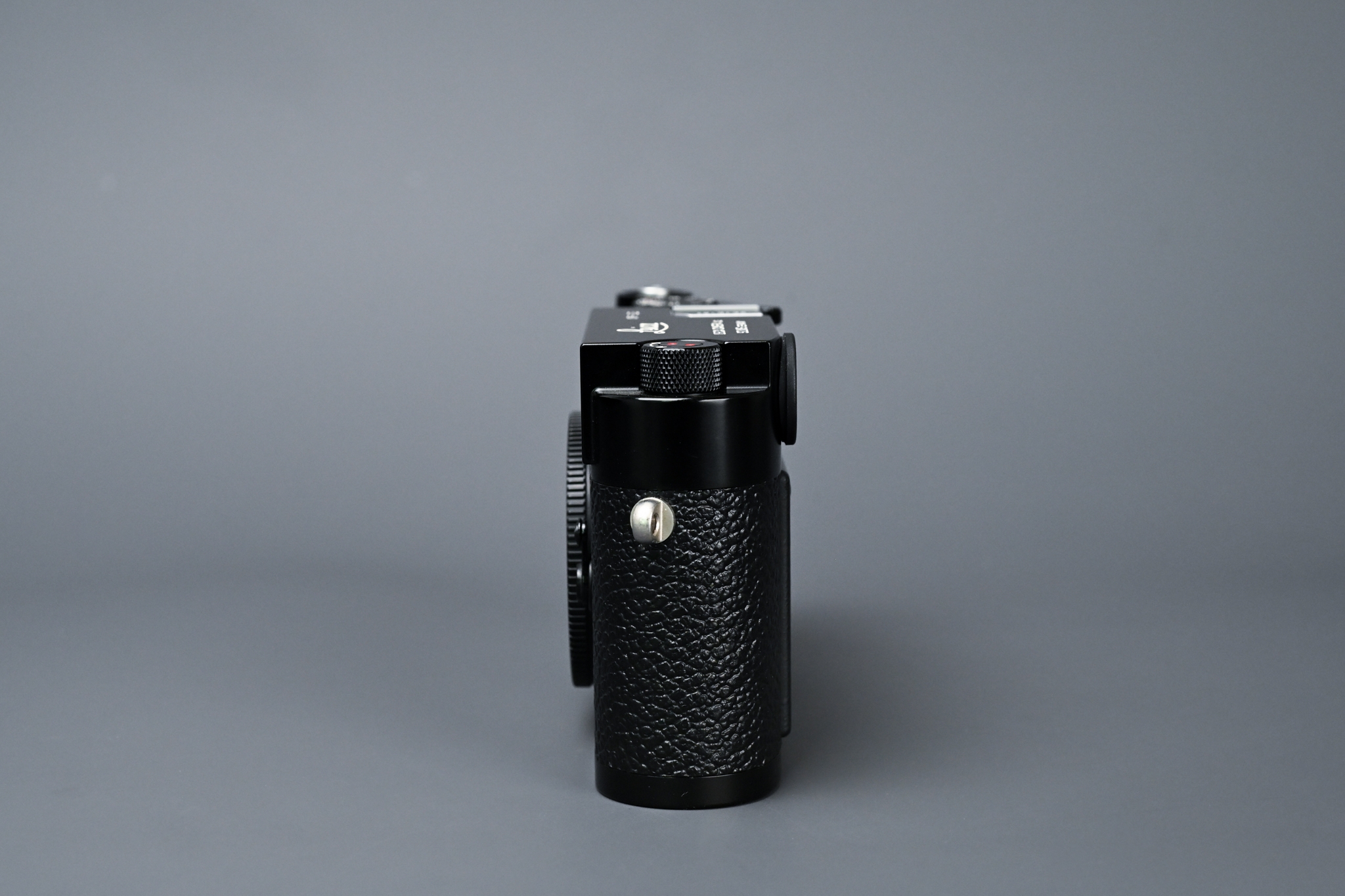 Picture of Leica MP Classic Black Paint Body Only