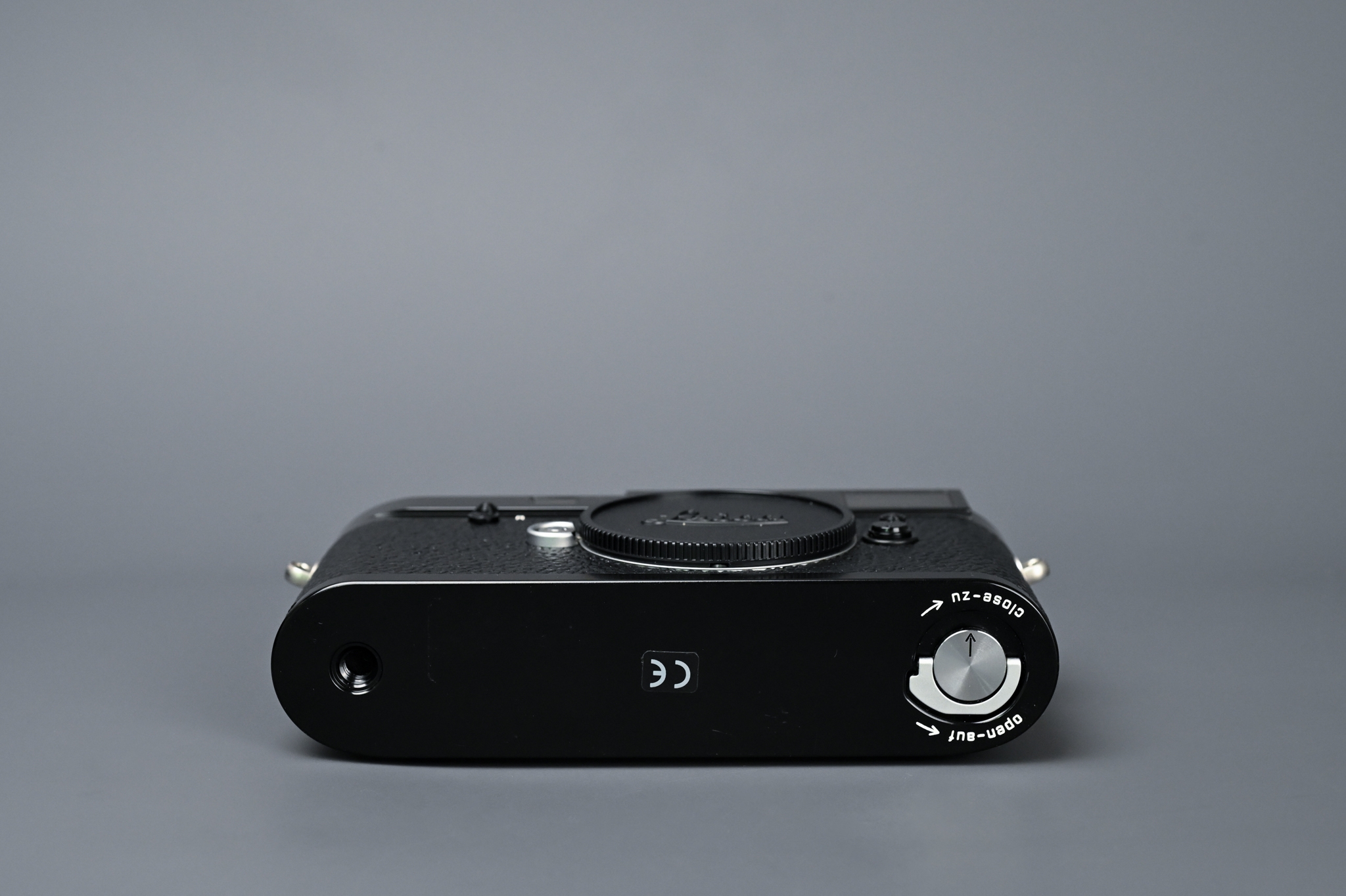 Picture of Leica MP Classic Black Paint Body Only