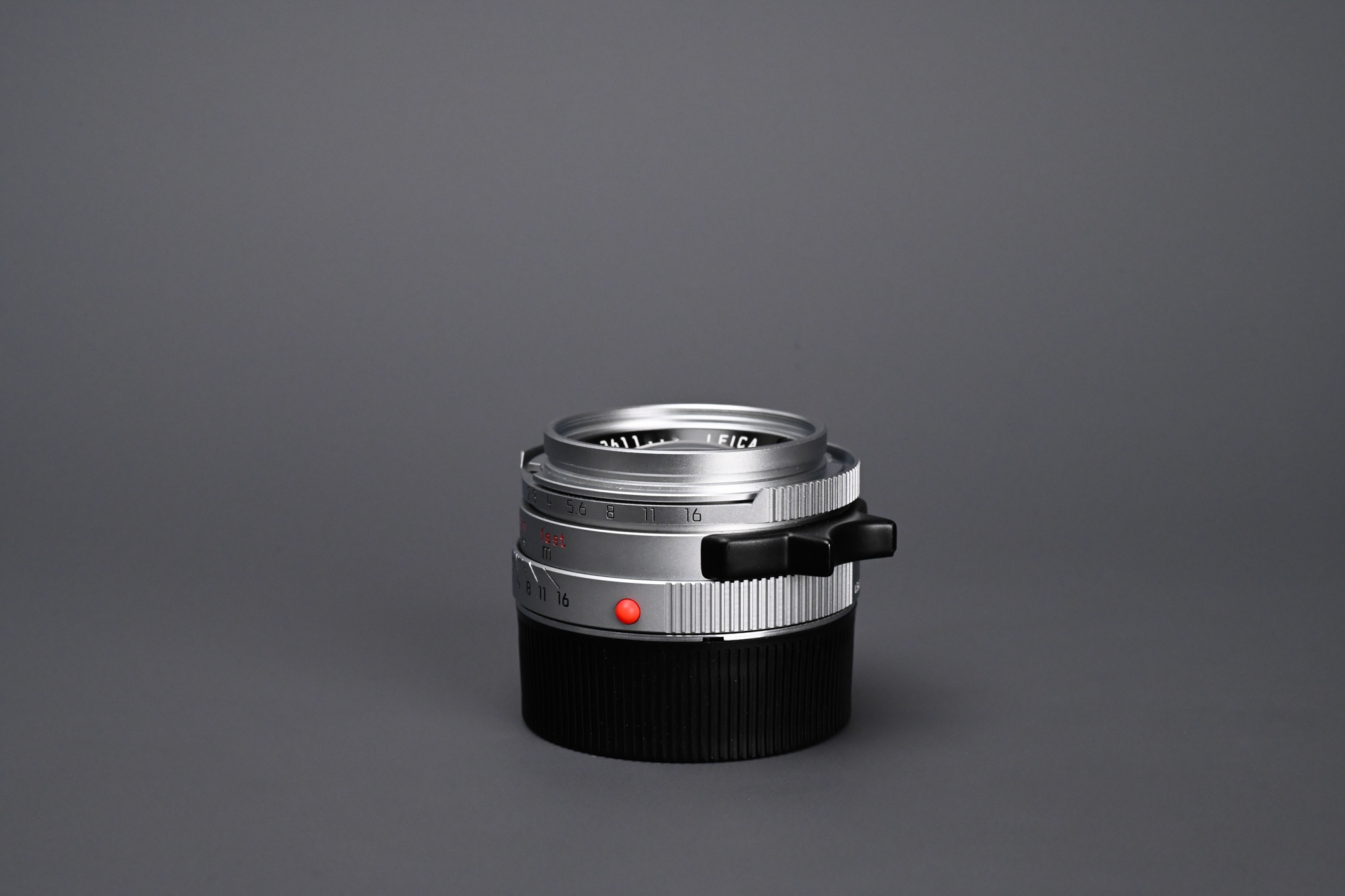 Picture of Leica Summicron-M 35mm f/2 Ver.4 Silver Chrome KOB 7-element