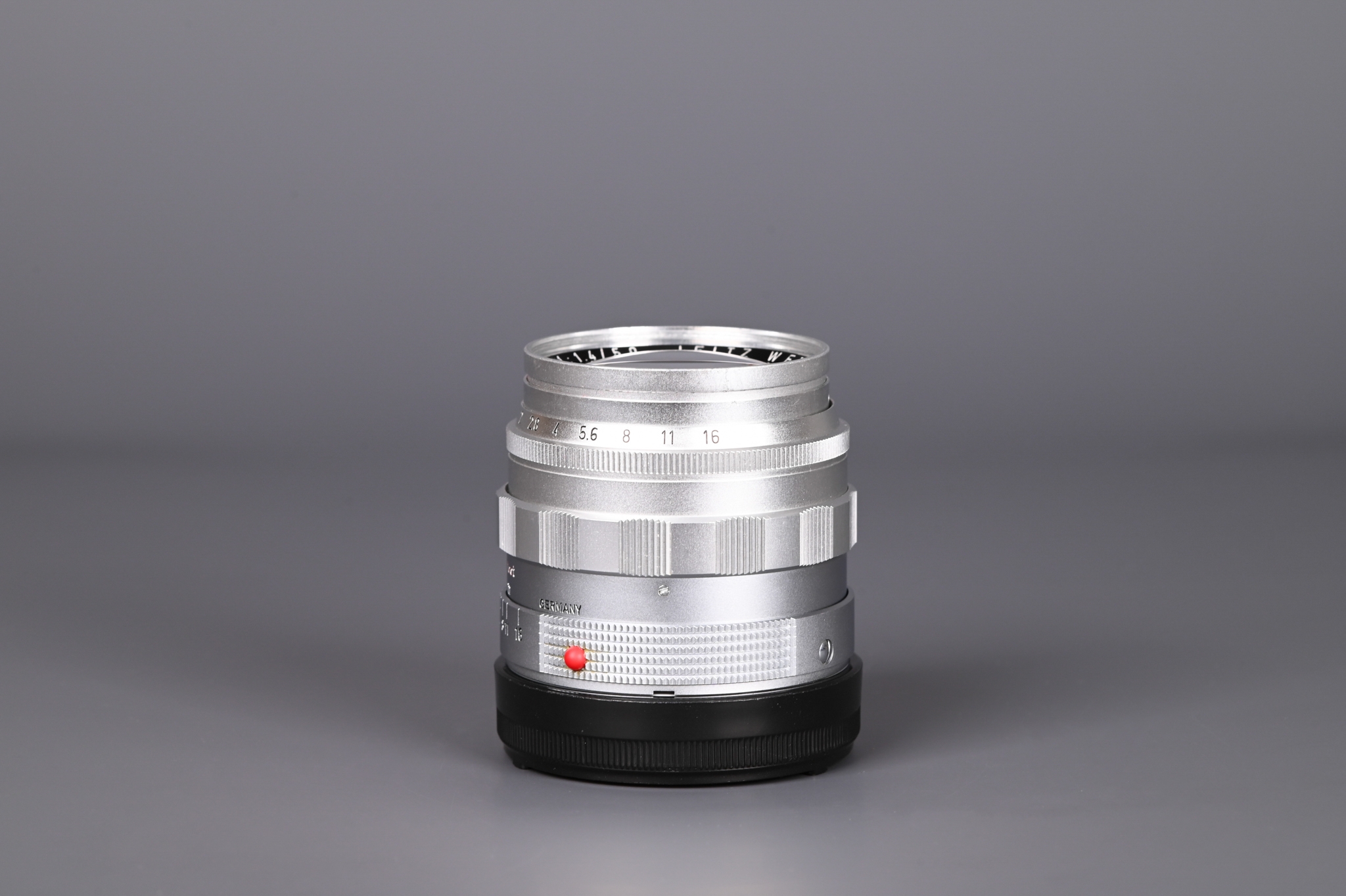 Picture of Leica Summilux-M 50mm f/1.4 ver.1 Silver