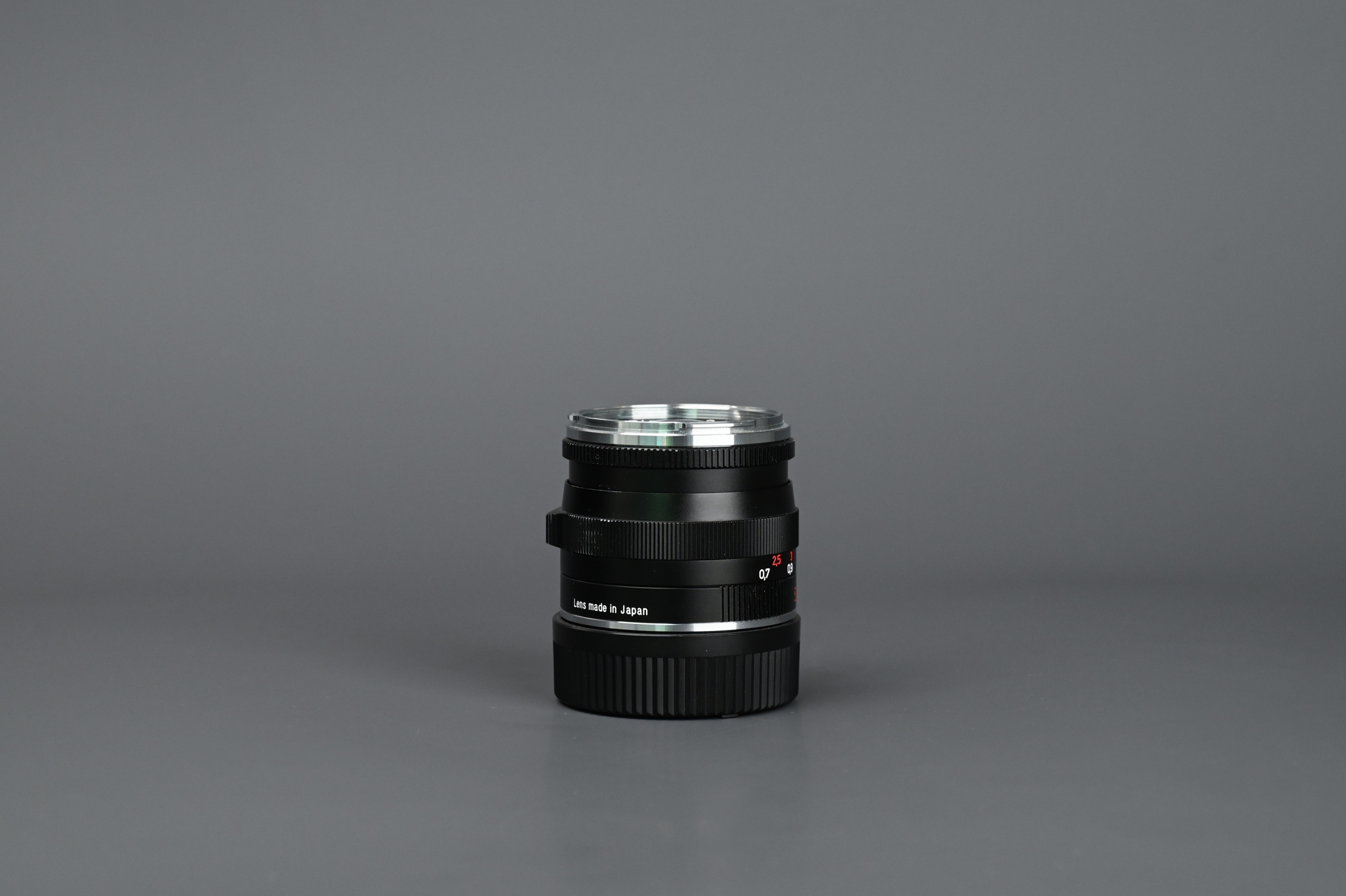 Picture of Carl Zeiss Planar 50mm f/2 ZM