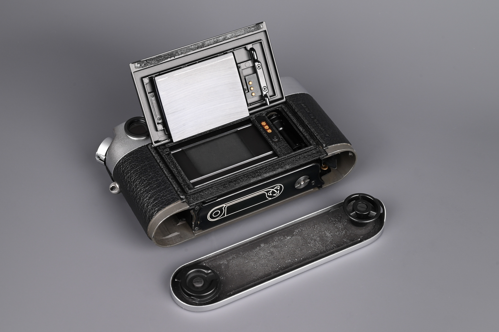 Picture of Leica M6 Classic 0.72 Silver Early Batch