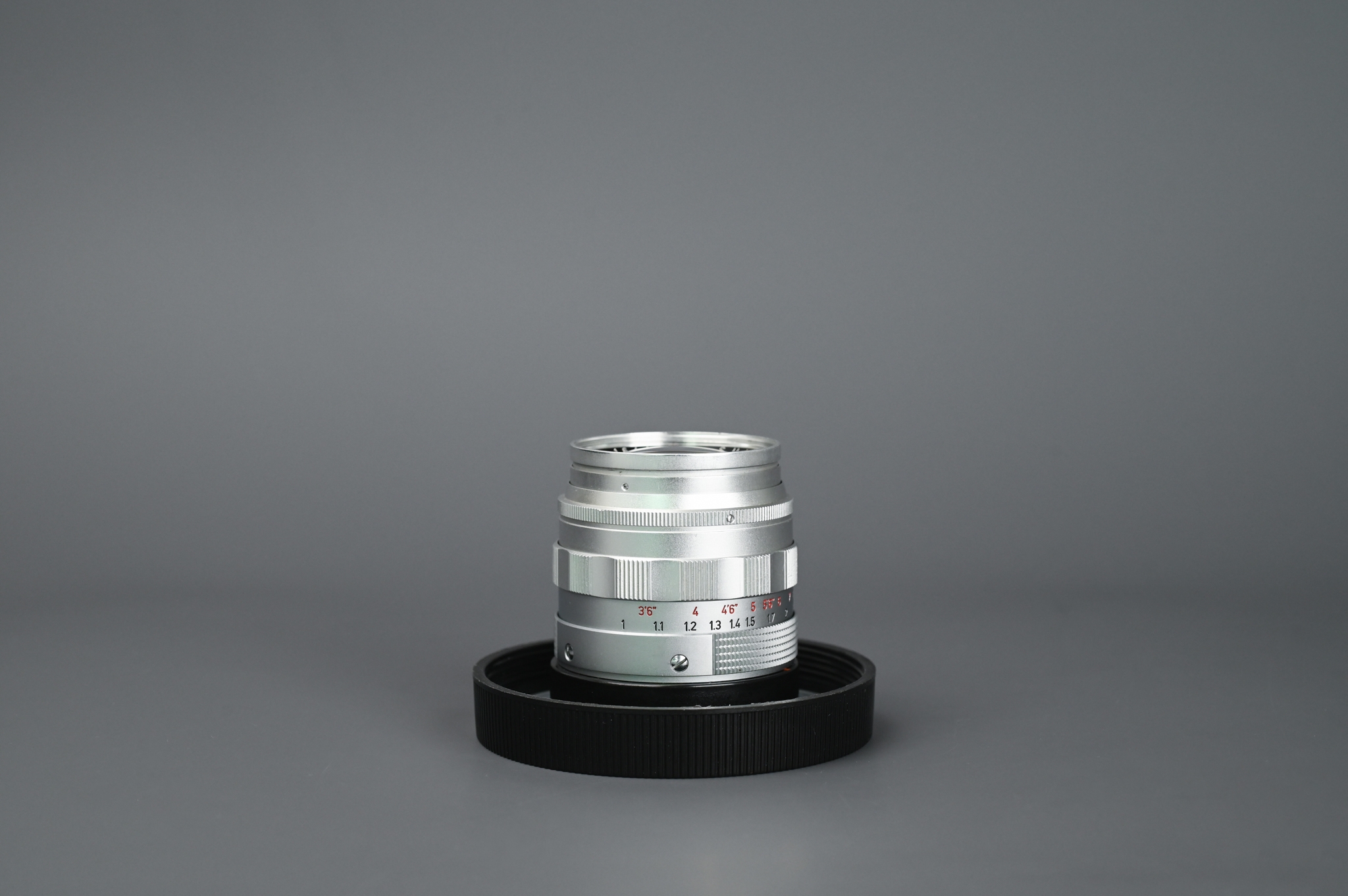 Picture of Leica Summilux-M 50mm f/1.4 Ver.1 Silver Reverse Scallop