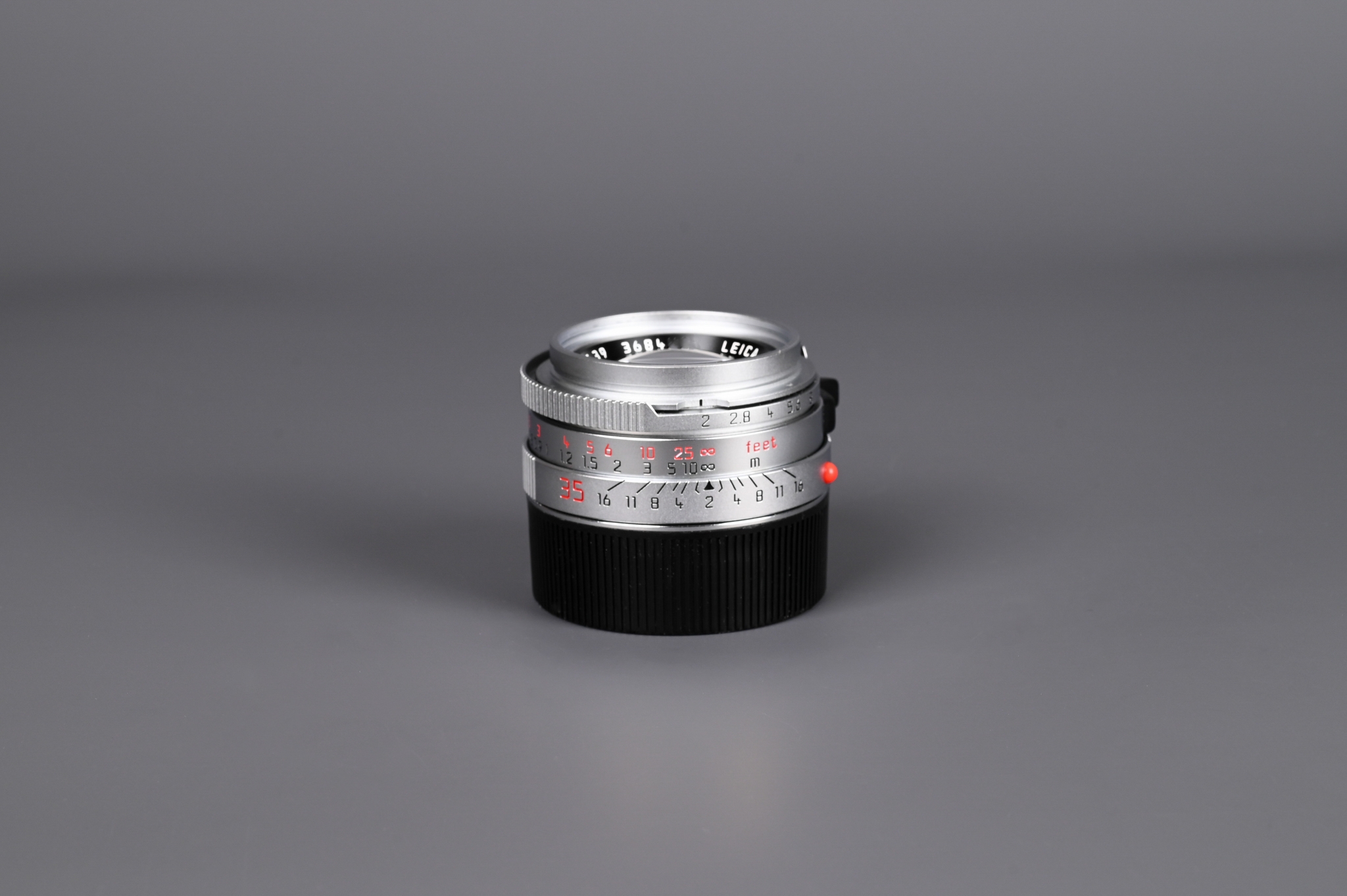 Picture of Leica Summicron-M 35mm f/2 Ver.4 Silver Chrome King of Bokeh KOB 7-element