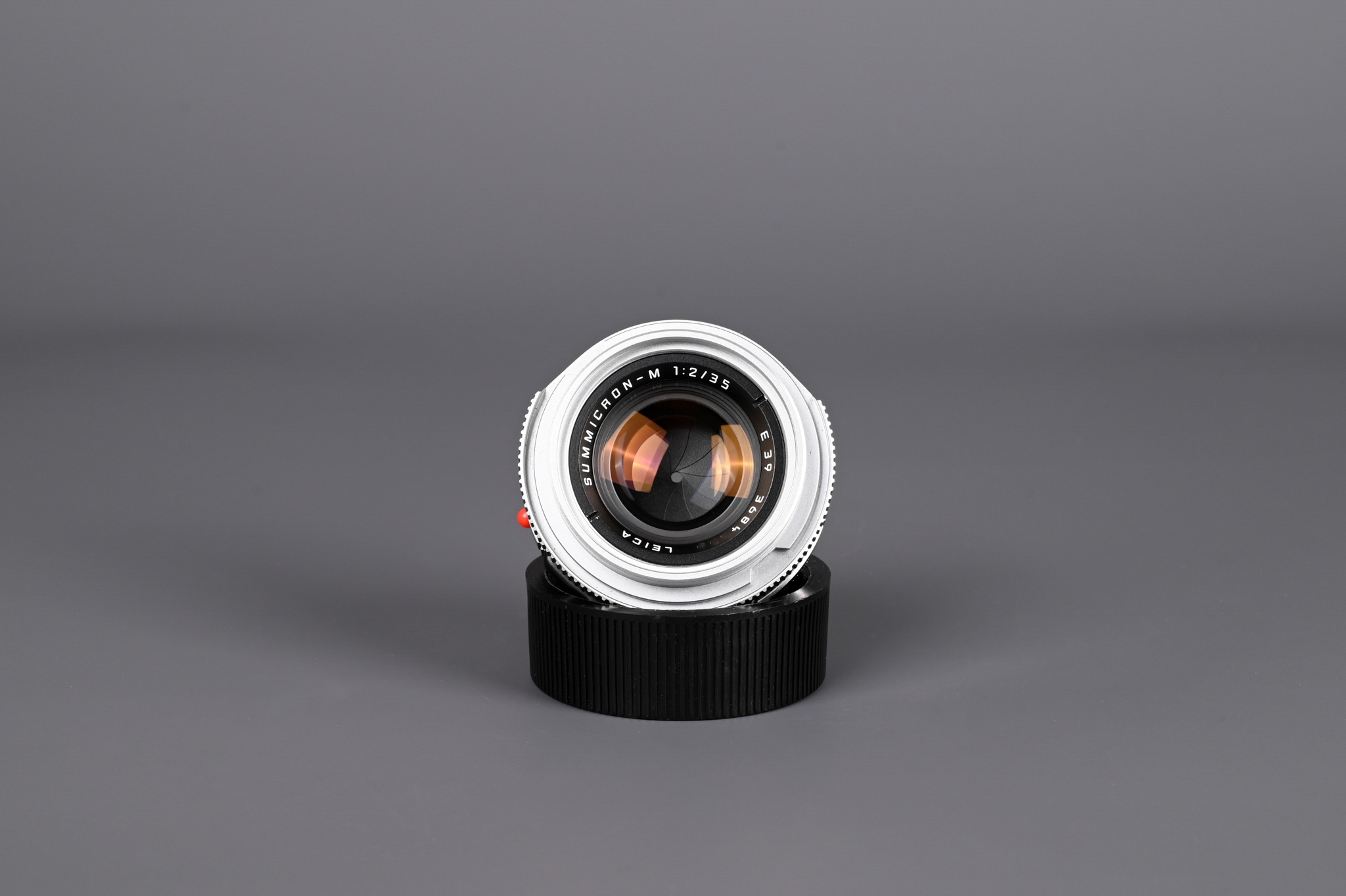Picture of Leica Summicron-M 35mm f/2 Ver.4 Silver Chrome King of Bokeh KOB 7-element