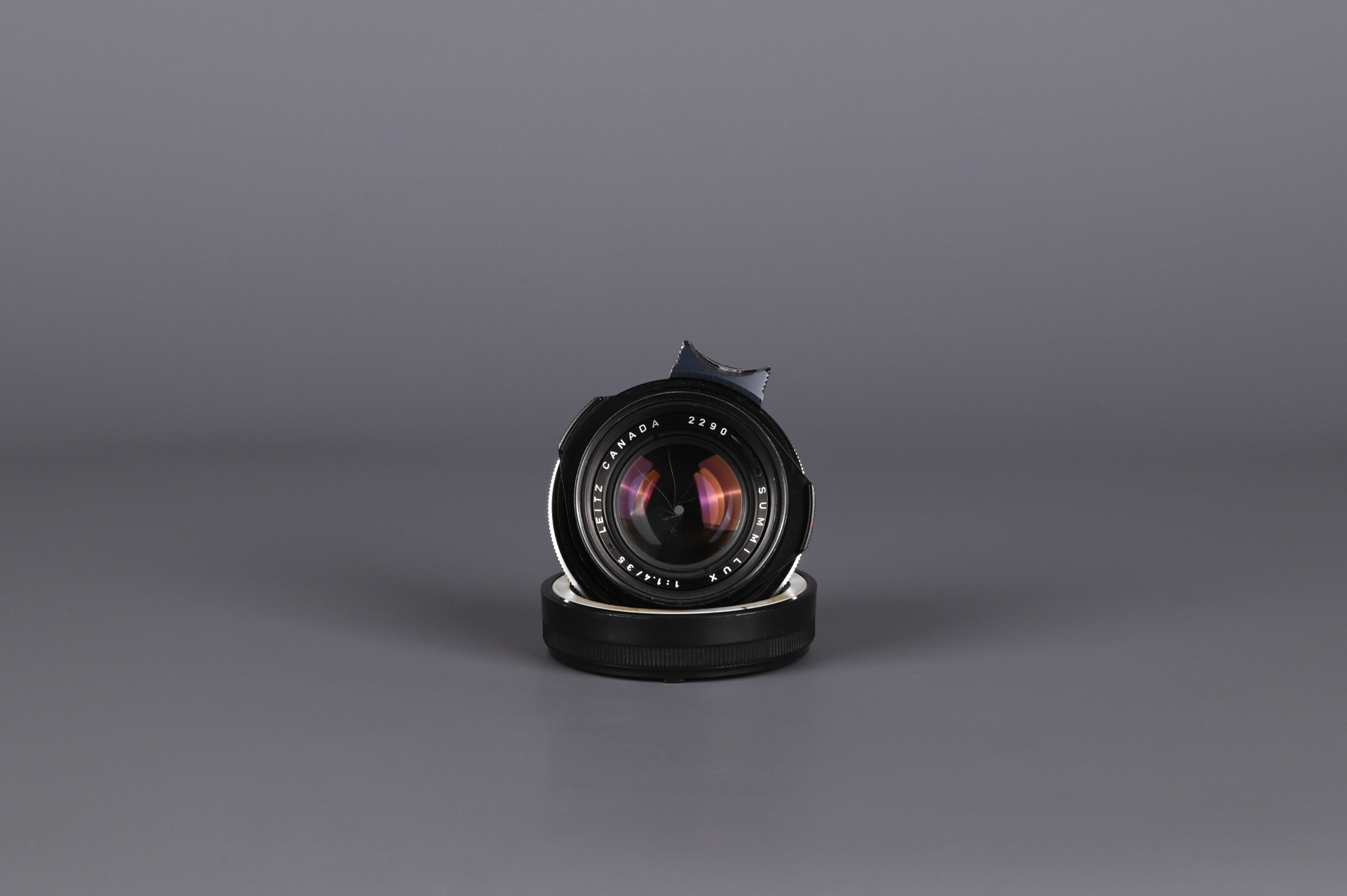 Picture of Leica Summilux 35mm f/1.4 Pre-ASPH Ver.2 Black Canada Infinity Lock