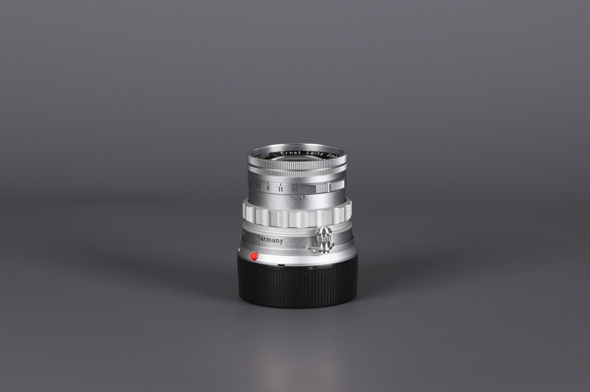 Picture of Leica Summicron-M 5cm f/2 Rigid Ver.1 Silver