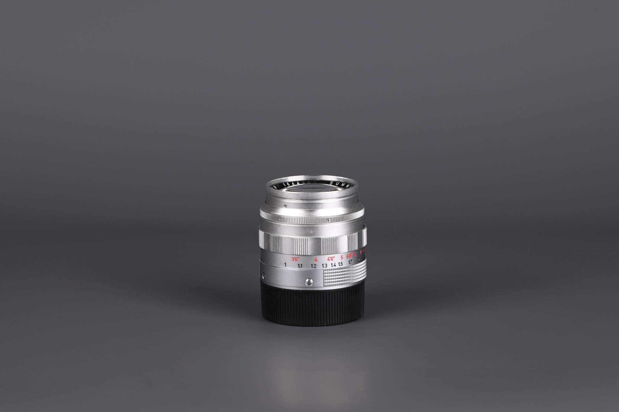 Picture of Leica Summilux-M 50mm f/1.4 Ver.1 Silver Reverse Scallop