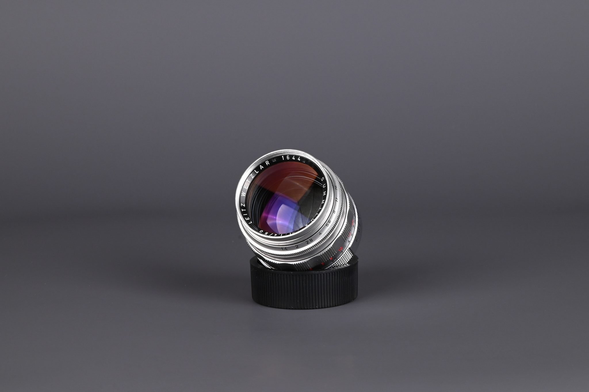 Picture of Leica Summilux-M 50mm f/1.4 Ver.1 Silver Reverse Scallop