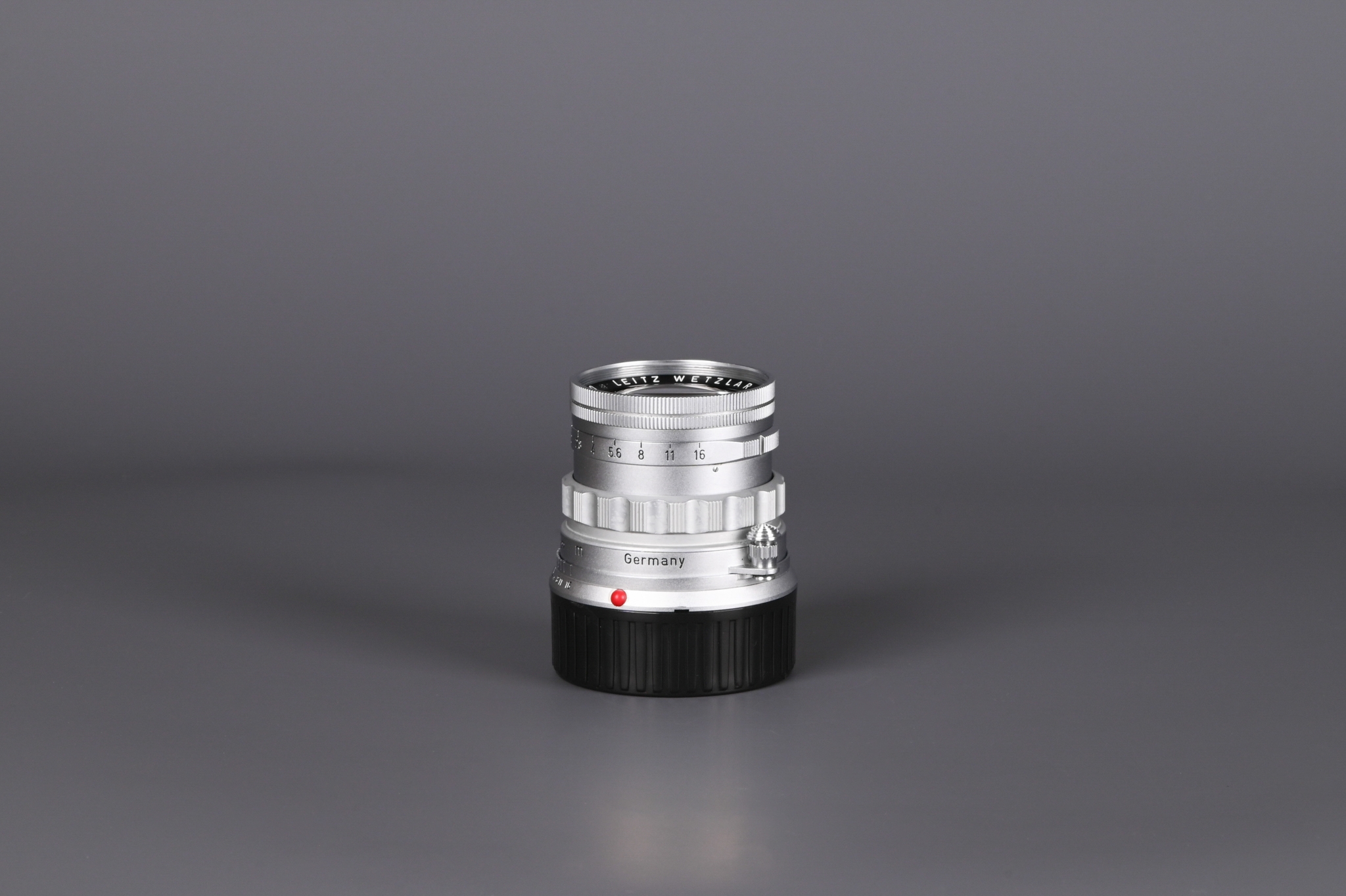 Picture of Leica Summicron-M 50mm f/2 Rigid Ver.1 Silver