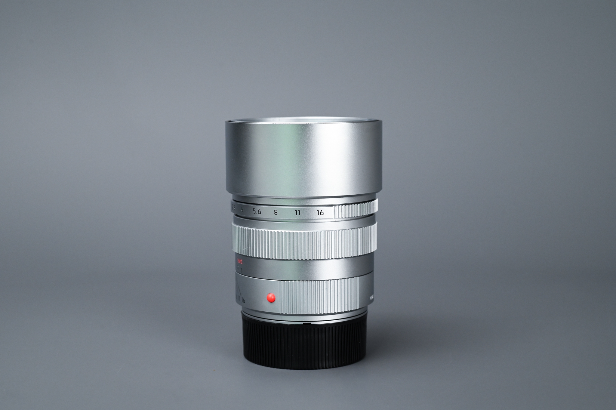 Picture of Leica Summicron-M 90mm f/2 Pre-ASPH Silver