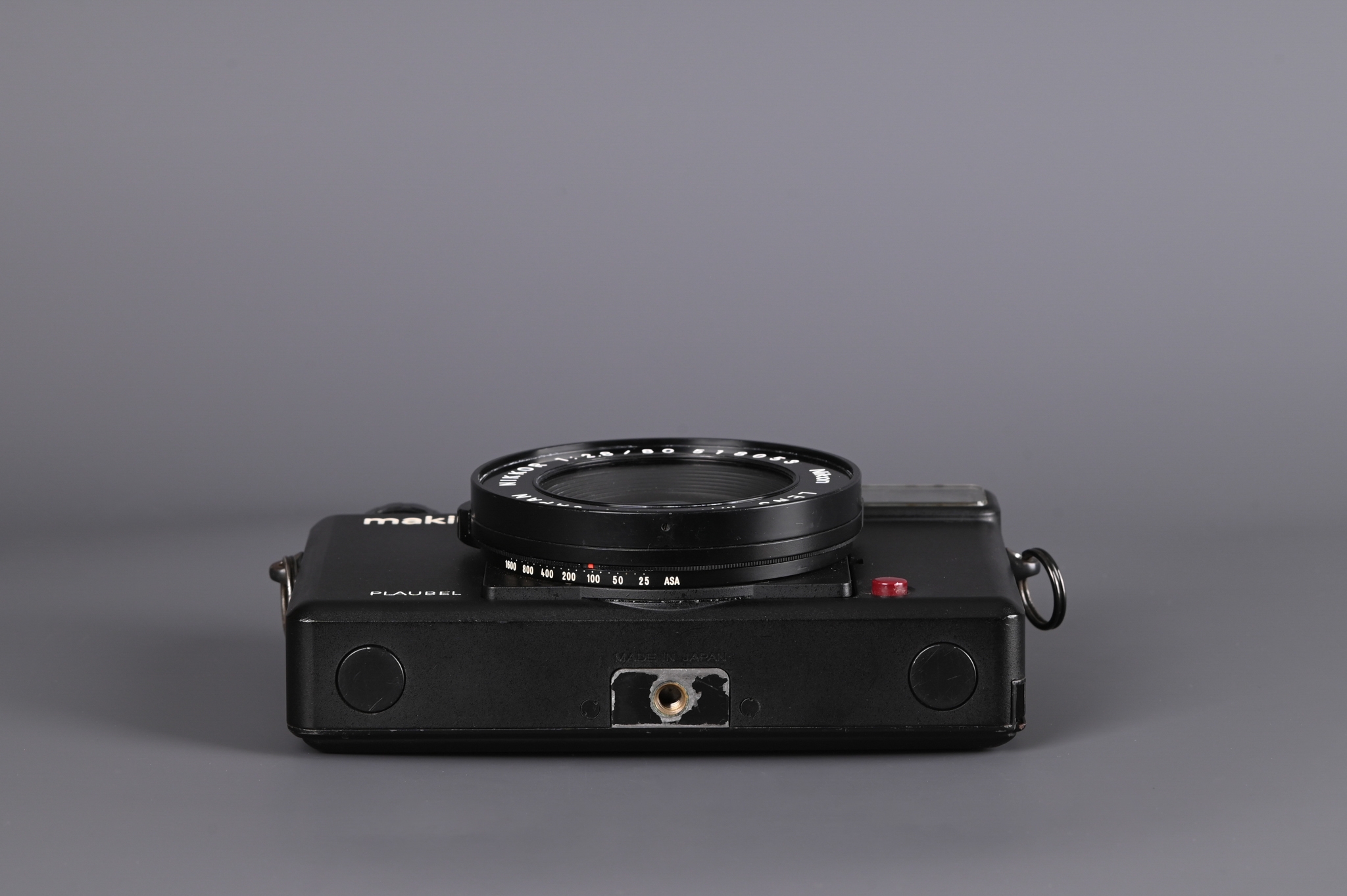 Picture of Makina 67 with Nikkor 80mm f/2.8