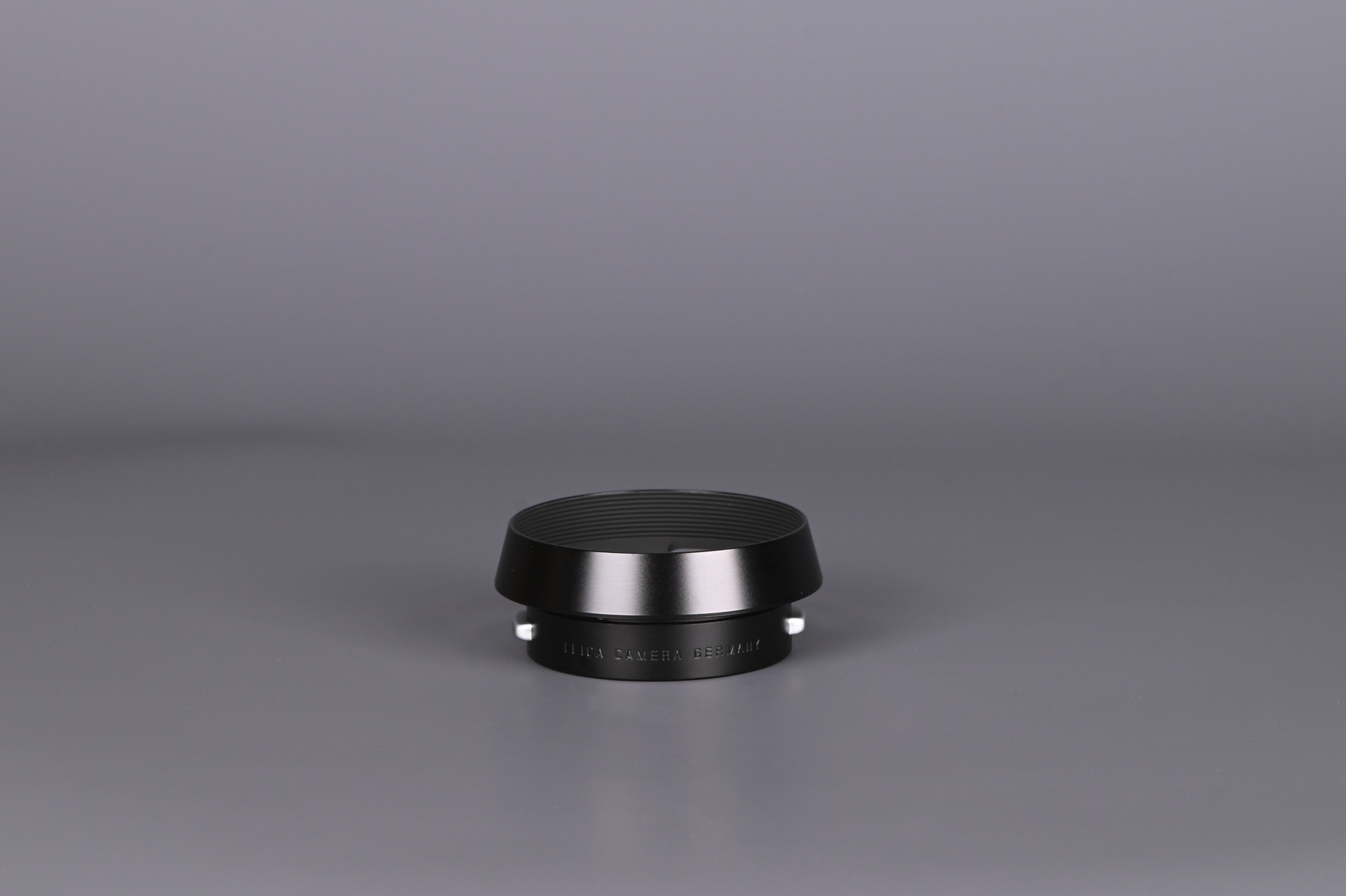 Picture of Leica 12585 Metal Lens Hood for E39 Summicron-M 50mm 50-Jahre (New Style)