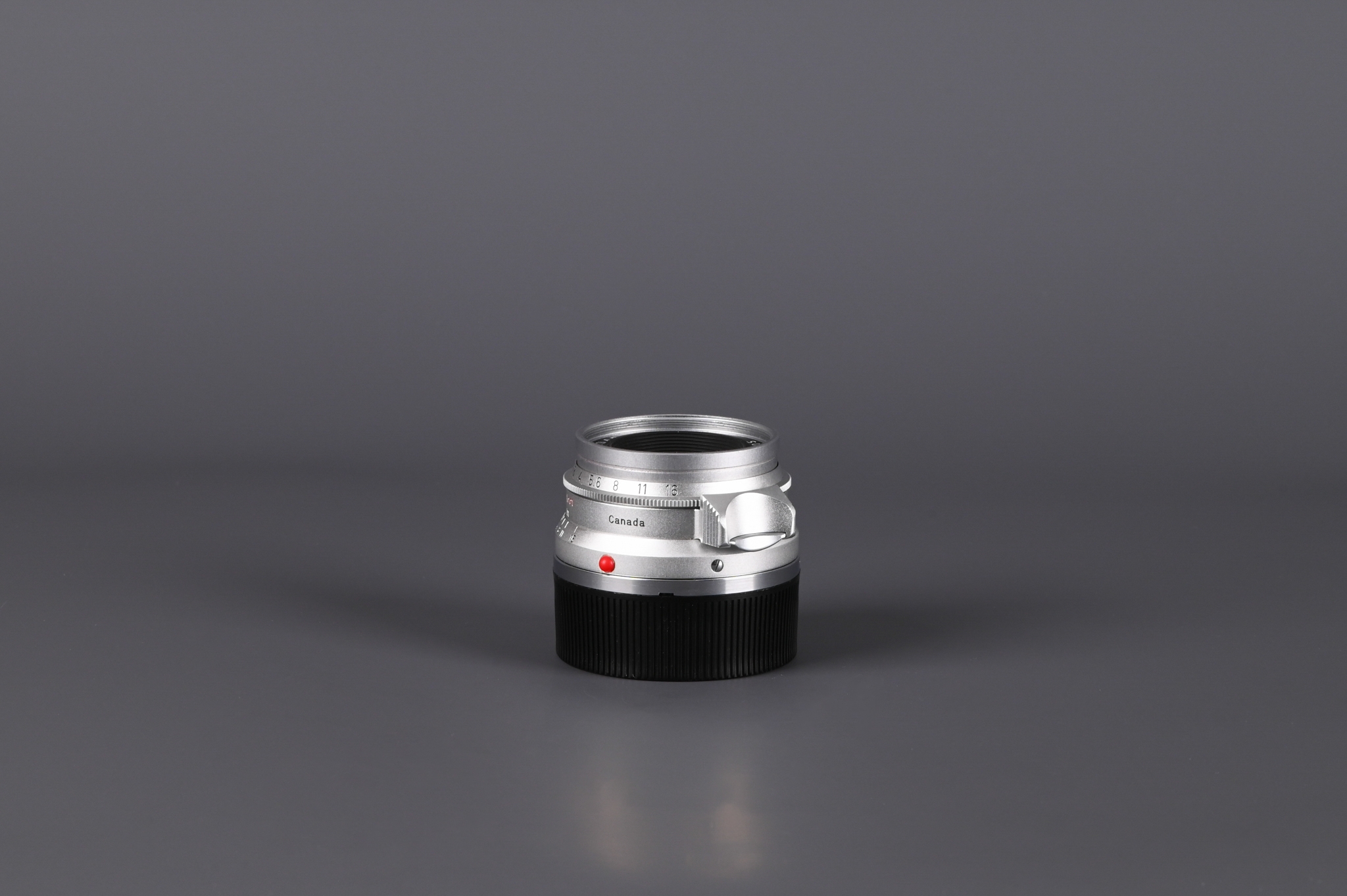 Picture of Leica Summicron-M 35mm f/2 Ver.1 8-element M2