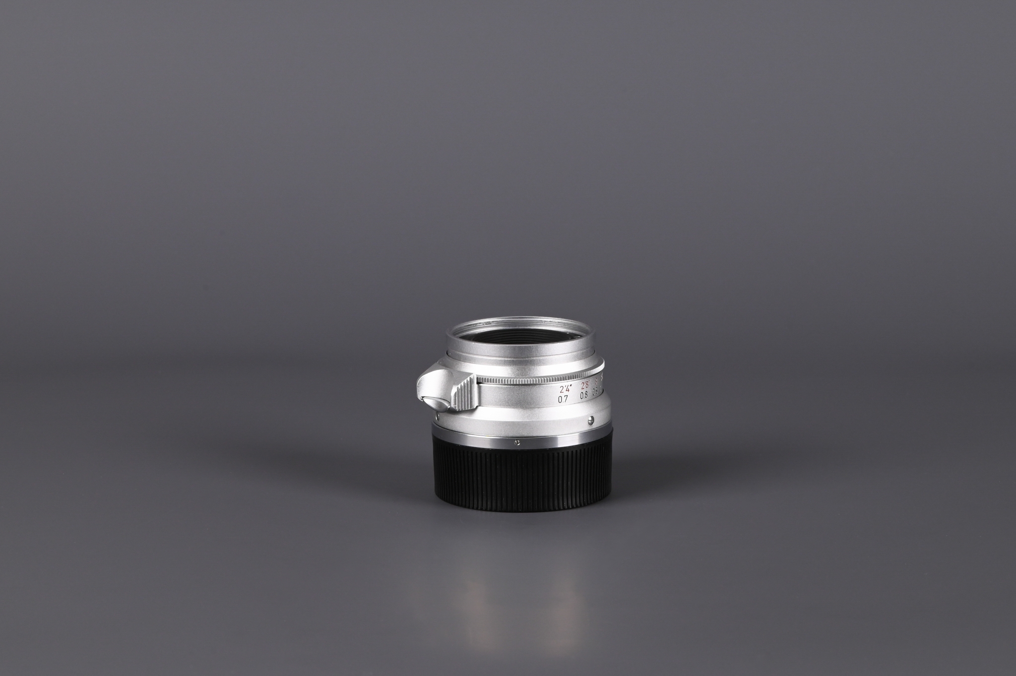 Picture of Leica Summicron-M 35mm f/2 Ver.1 8-element M2