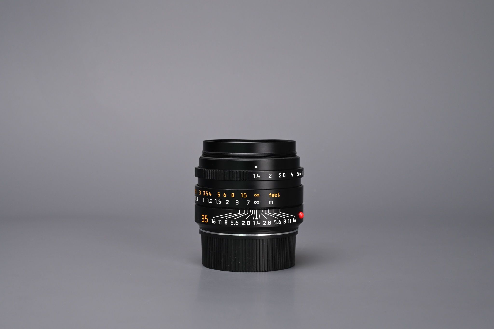 Picture of Leica Summilux 35mm f/1.4 ASPH FLE I Black