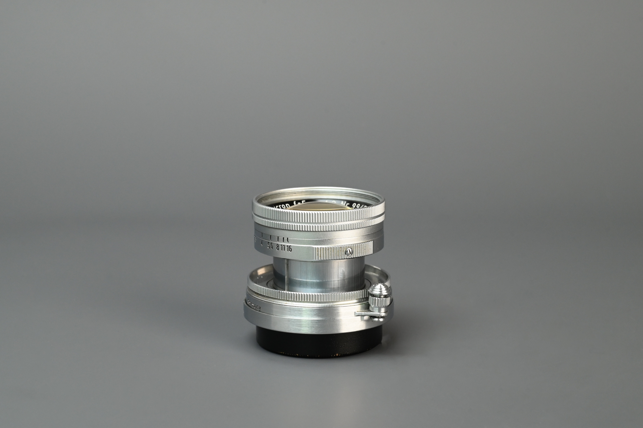 Picture of Leica Summicron 5cm f/2 LTM Screw Radioactive