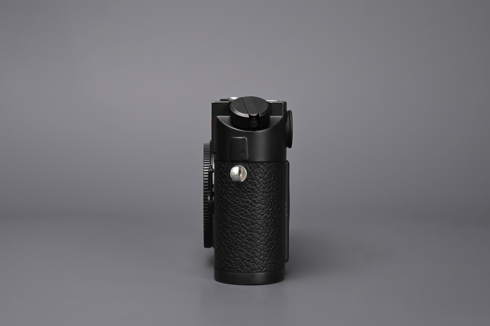 Picture of Leica M7 0.72 Black Japan Edition (Script Engraving on top plate)