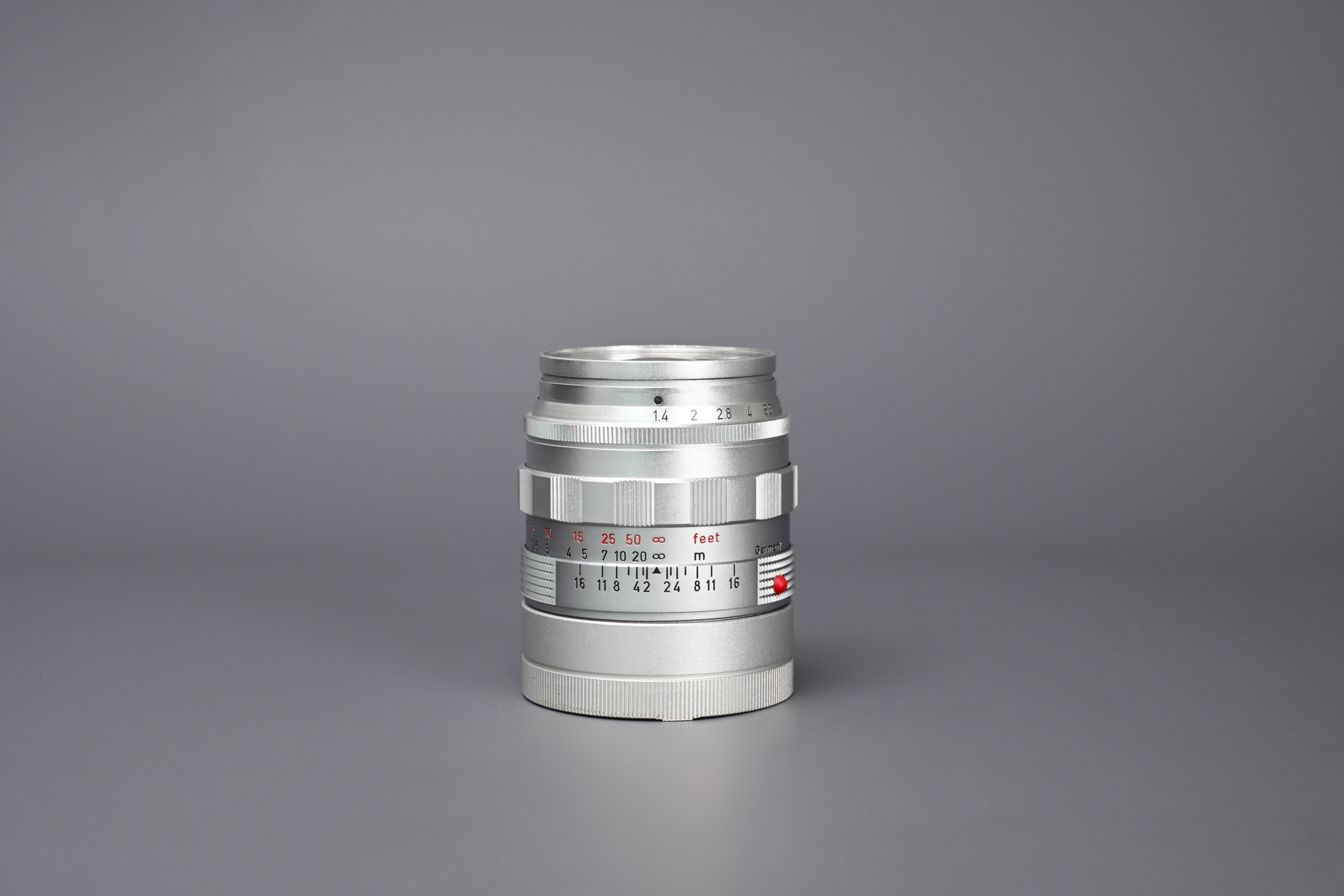 Picture of Leica Summilux-M 50mm f/1.4 Ver.1 Silver