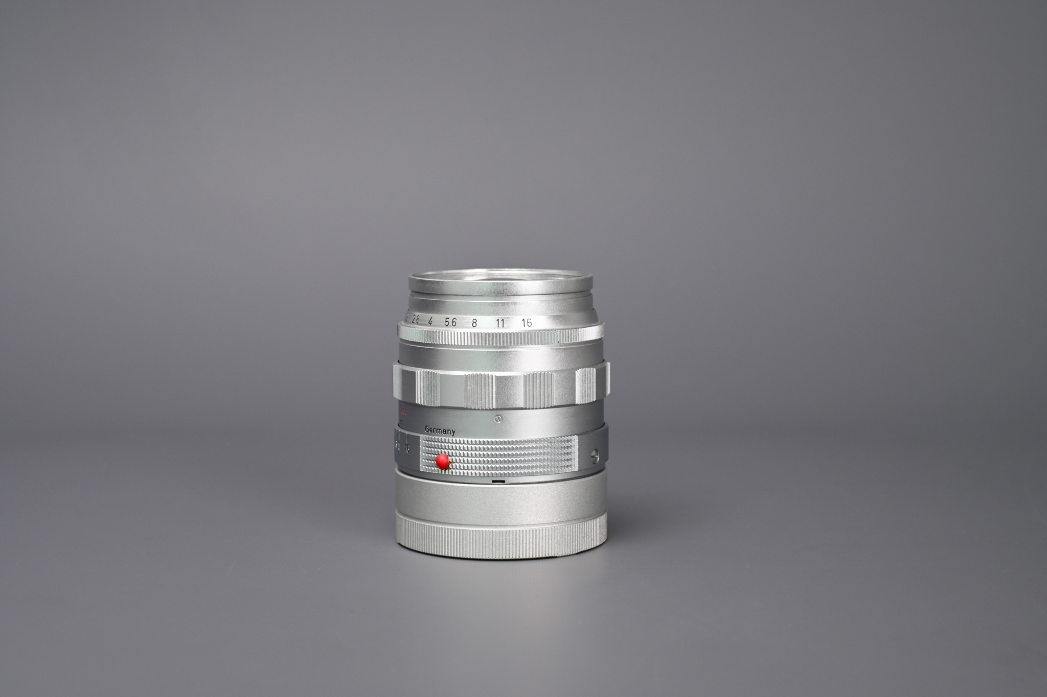 Picture of Leica Summilux-M 50mm f/1.4 Ver.1 Silver